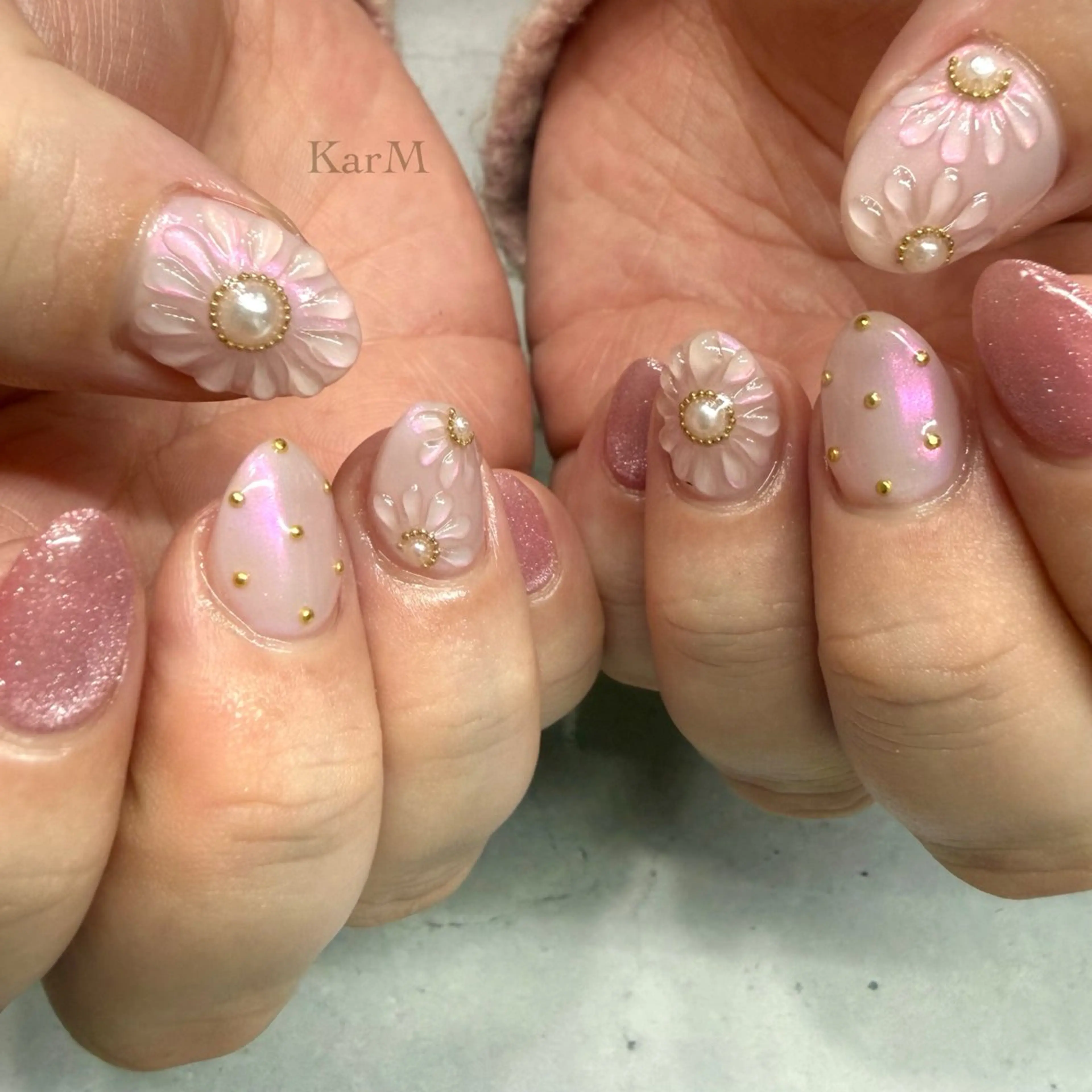 ネイル オーロラネイル チークネイル ドット フラッシュネイル フラワーネイル ハンドネイル ogino karinのネイルデザイン