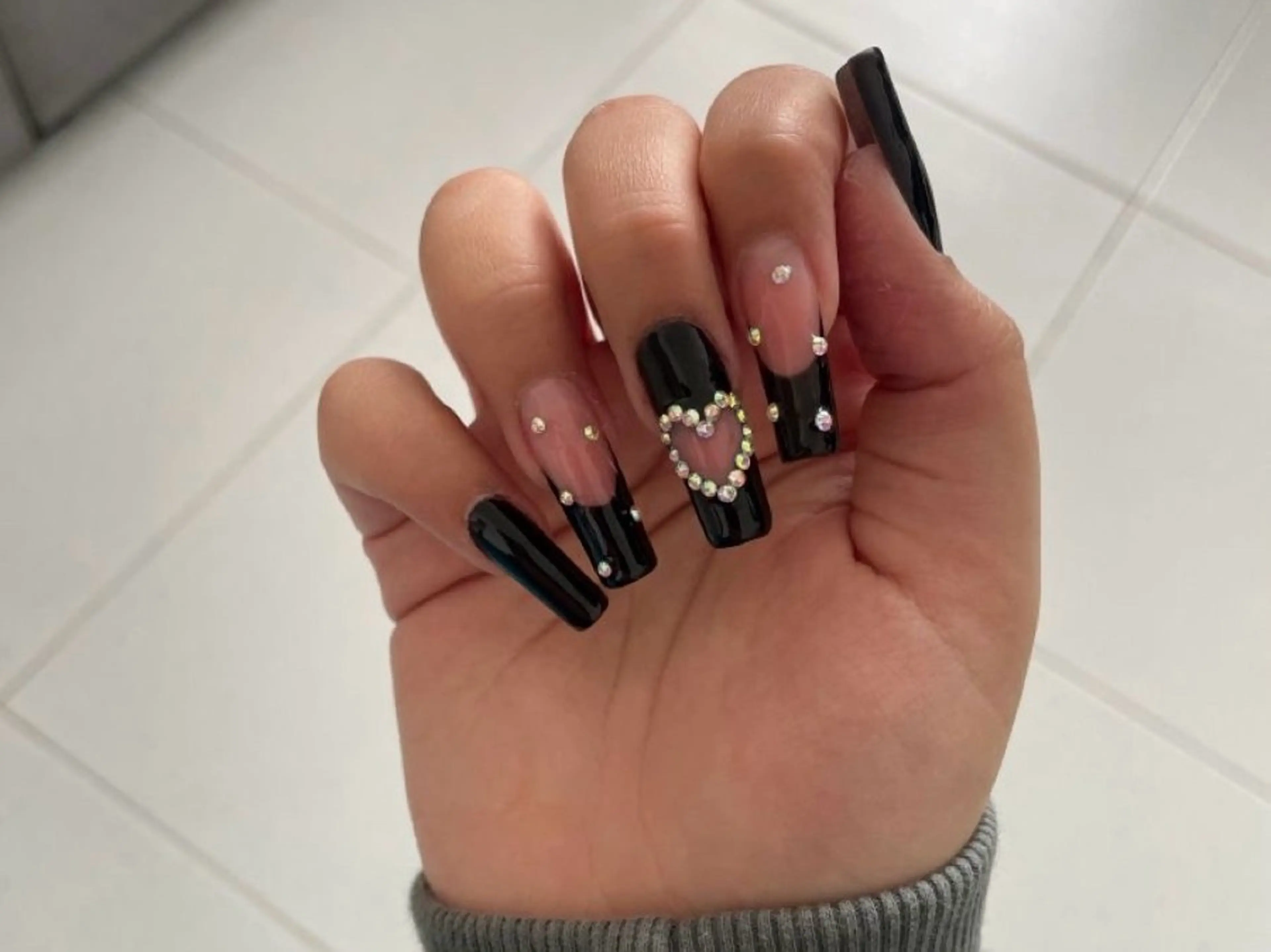 ネイル ジェルネイル マグネットネイル ミラーネイル ニュアンスネイル オフィスネイル 高橋 真央のネイルデザイン