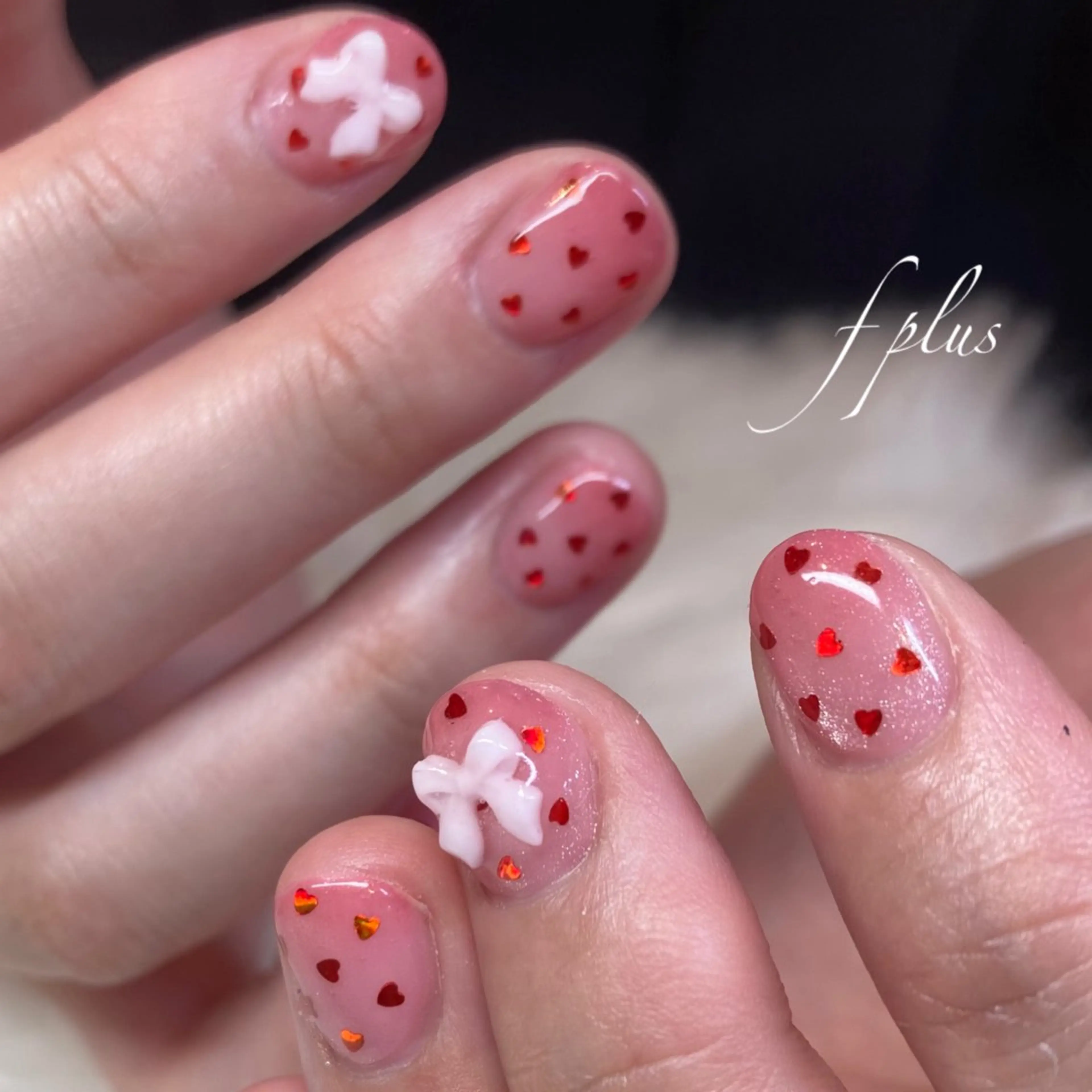 ネイル ハート ホログラムネイル ハンドネイル kanako nail🌷のネイルデザイン