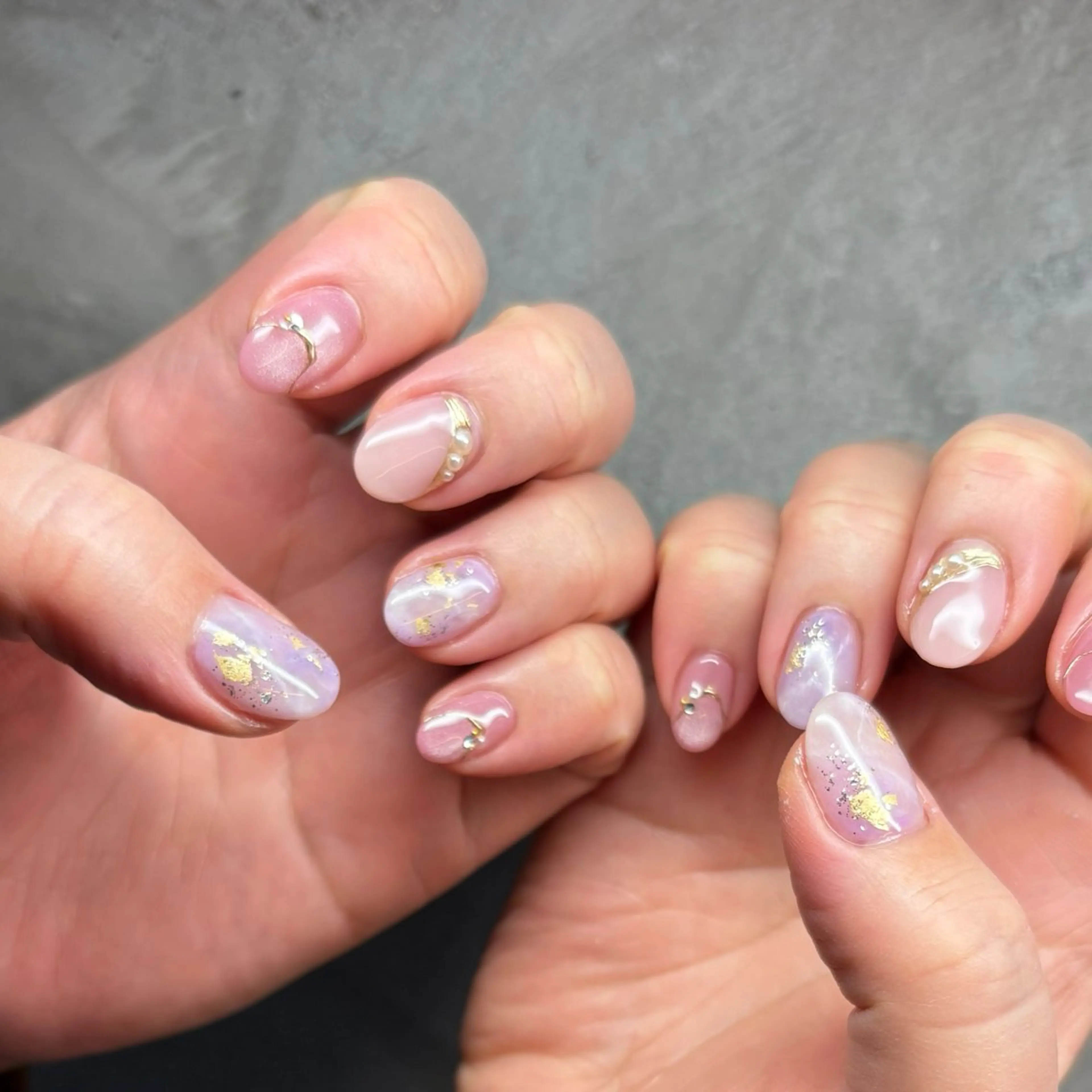 ミディアム Still me 初台のネイルデザイン