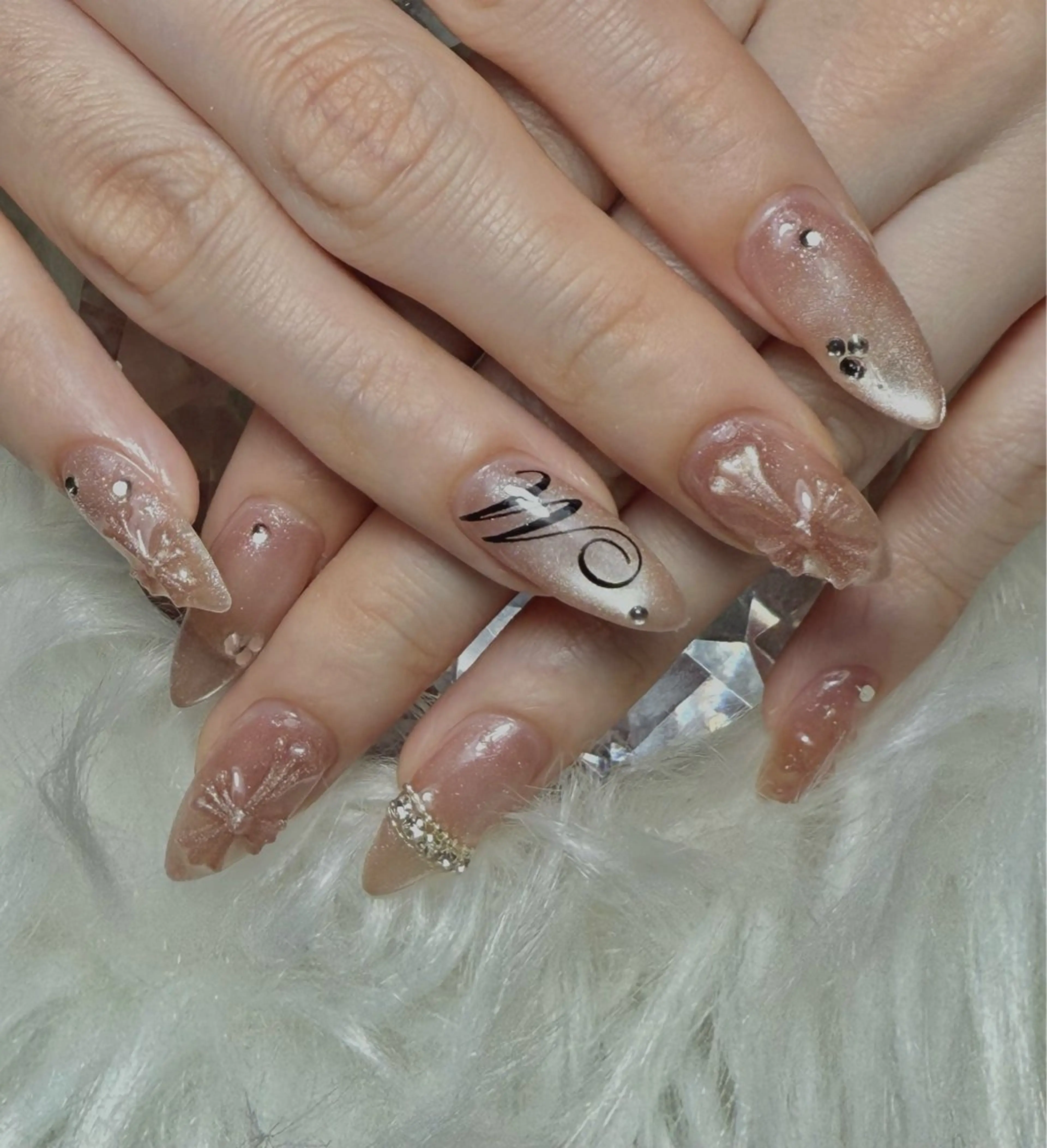 ネイル アートネイル オーロラネイル チークネイル 長さ出し フットネイル ハンドネイル 銀河_ Chan nailsのネイルデザイン