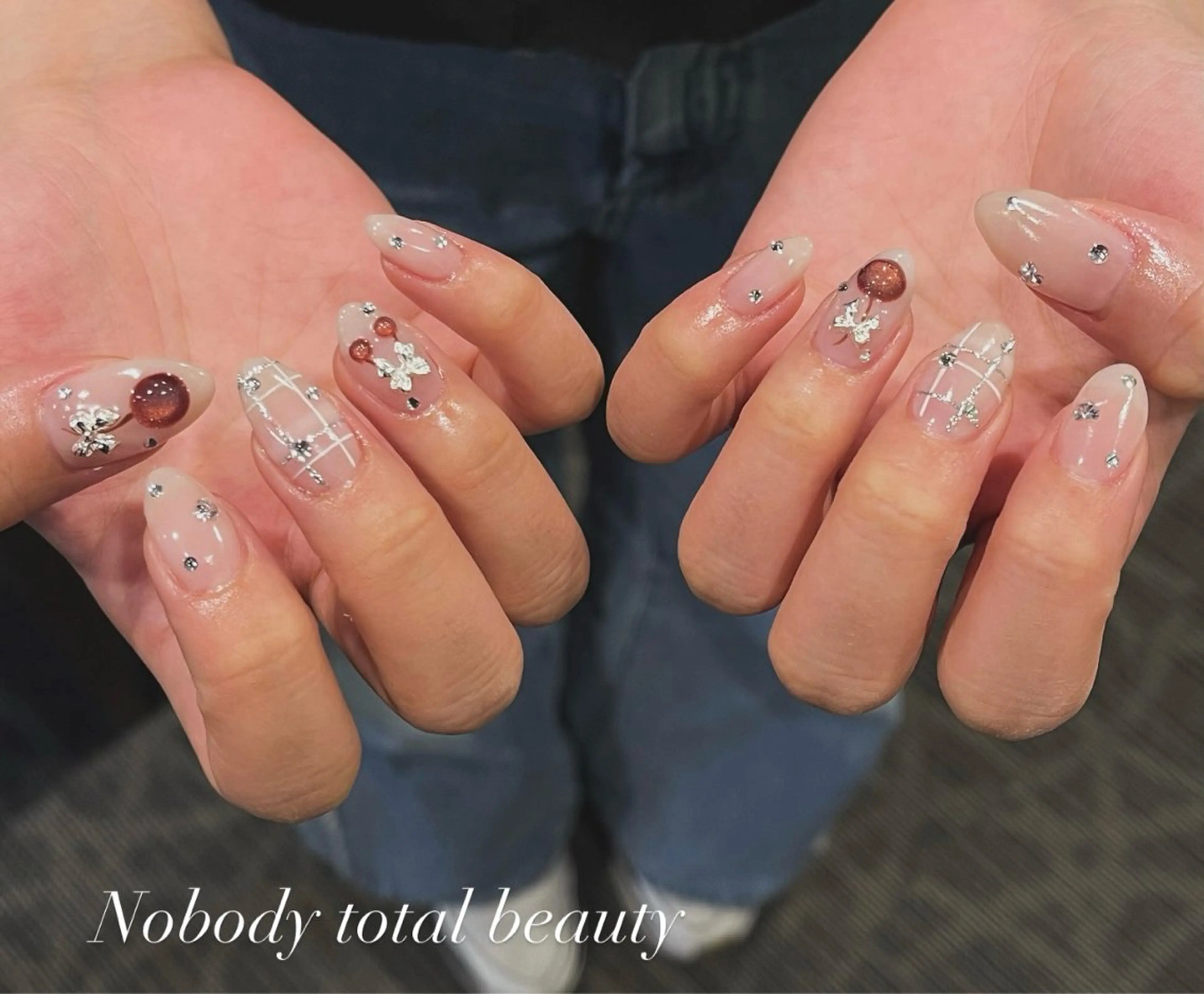 ネイル ハンドネイル Nobody_ Linのネイルデザイン