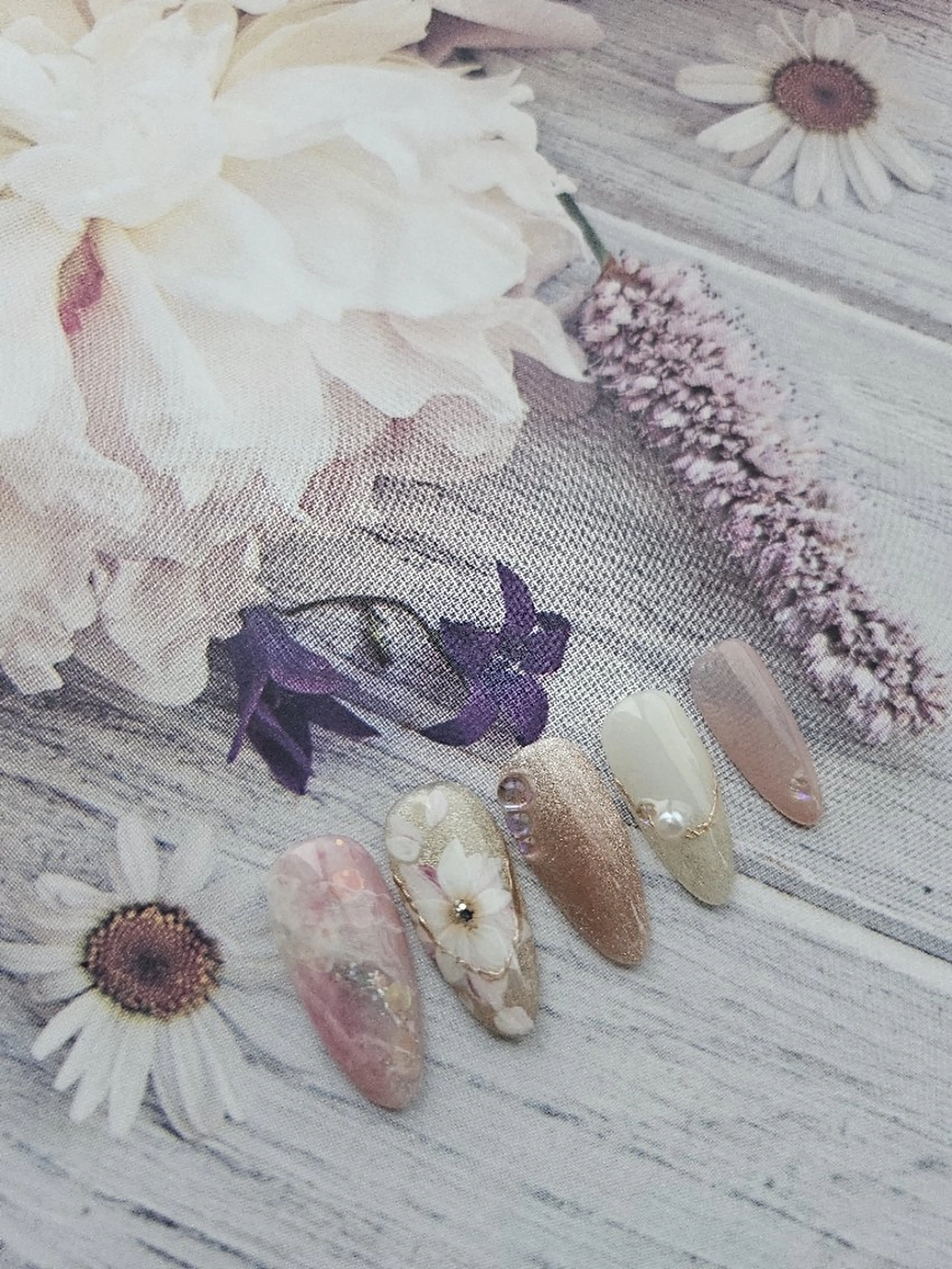 ネイル フラワーネイル ニュアンスネイル ハンドネイル Noah'snail   のネイルデザイン