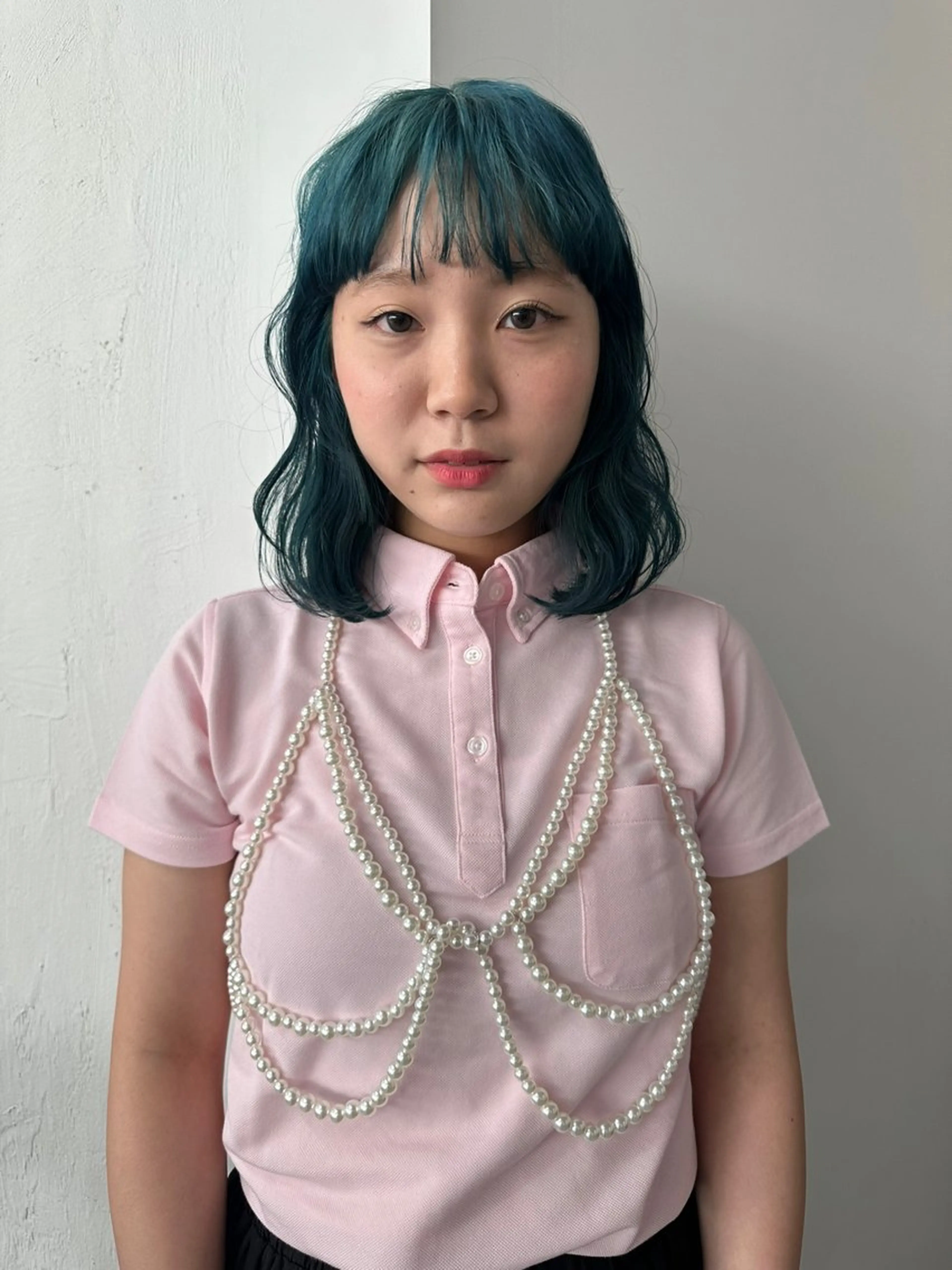 ミディアム 岩元 愛美のヘアスタイル