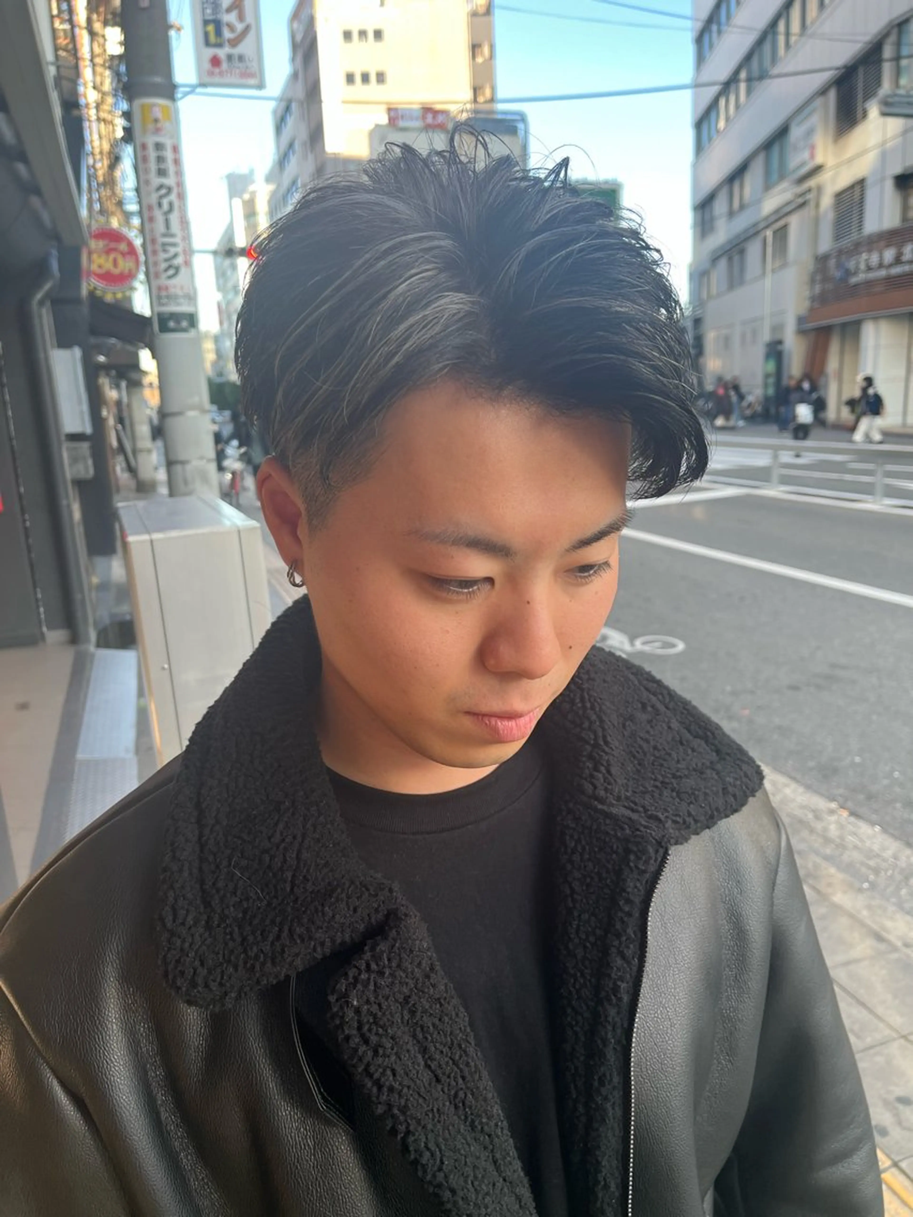 ショート カラー メンズ メンズメッシュ メッシュ かきあげバング カット ヘアカラー AVANCE.難波 店長 松元のヘアスタイル