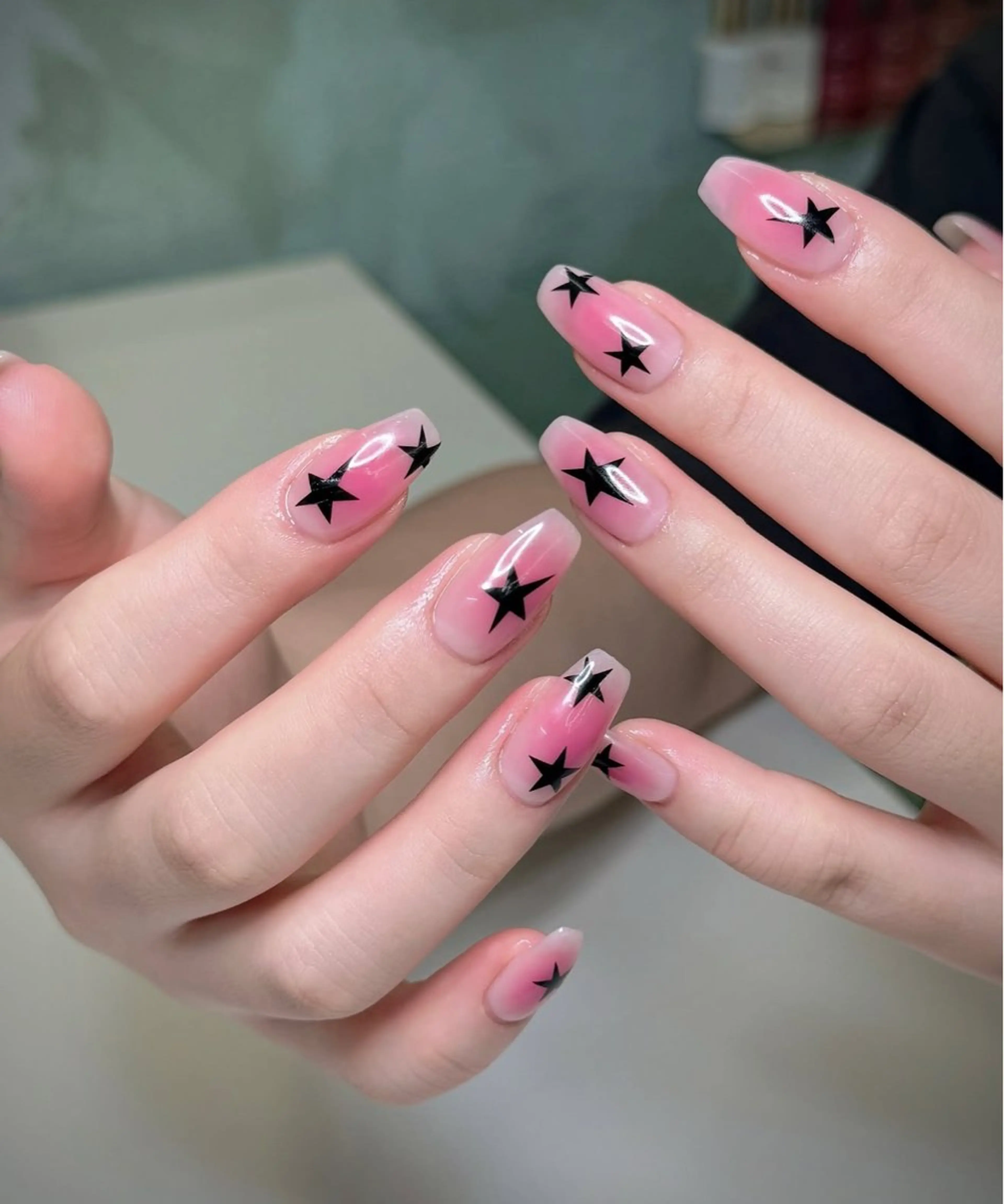 ネイル アニマル柄 オーロラネイル チークネイル フラッシュネイル ジェルネイル ハンドネイル Tira Nailのネイルデザイン