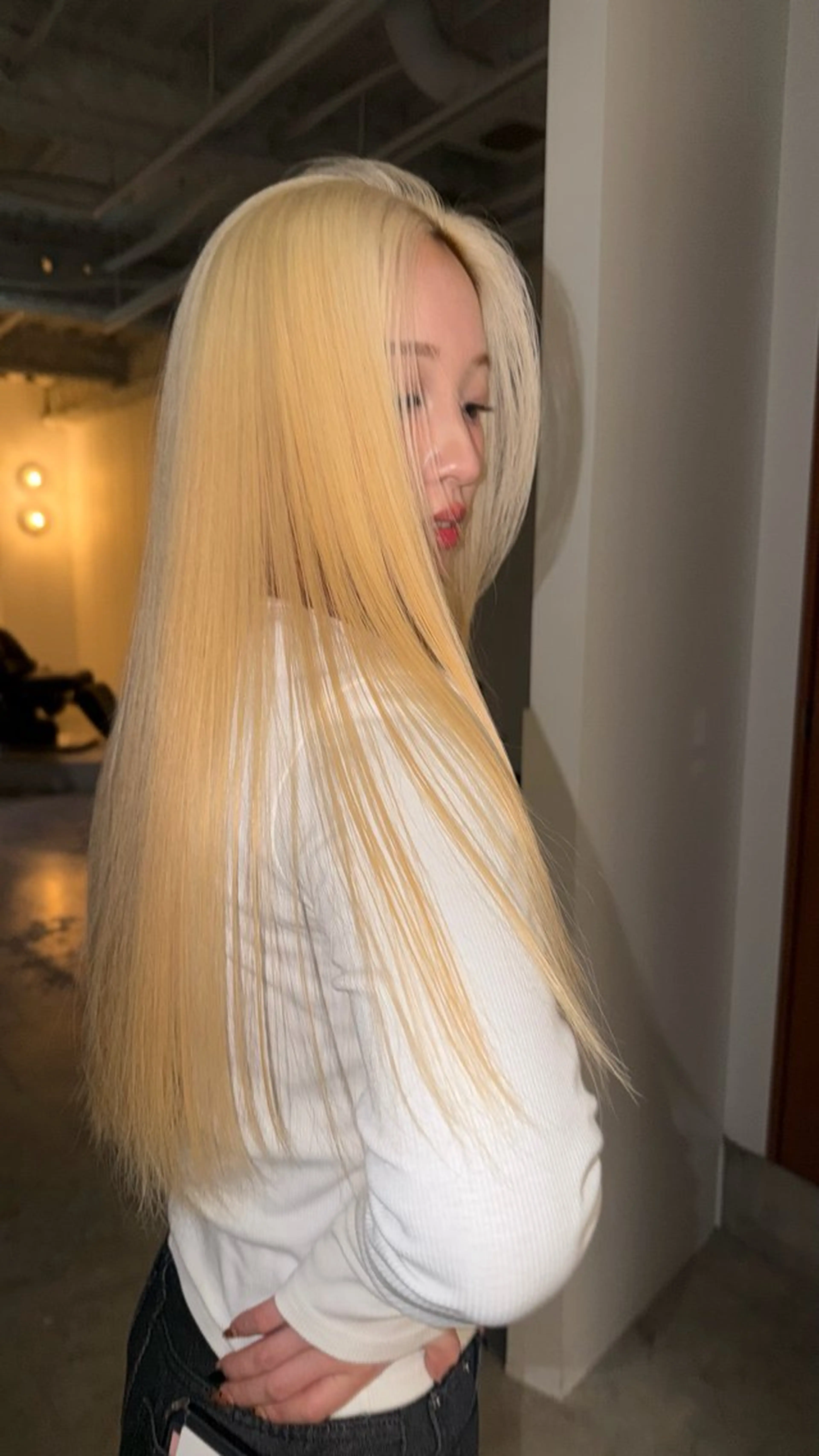 セミロング カラー 抜きっぱなしブロンド ブロンド ヘアカラー トリートメント tenn 栄店所属・mao/栄/tenn /暖色/ハイトーンのヘアスタイル