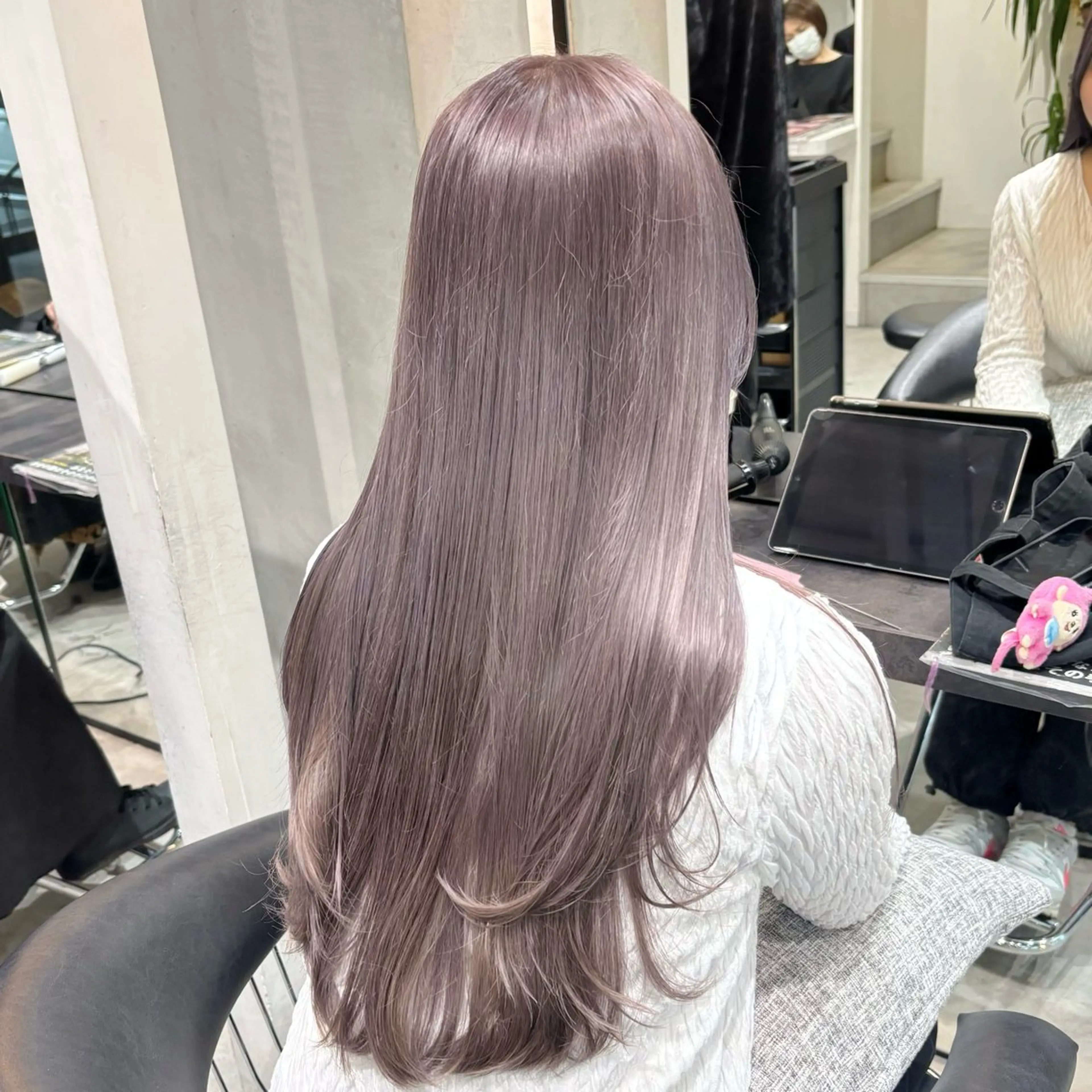 ロング ワンレンボブ アッシュ ボブ 顔周りカット ハイライト カット ヘアカラー トリートメント 🤍aimi🤍 ウルフ/韓国ヘアのヘアスタイル