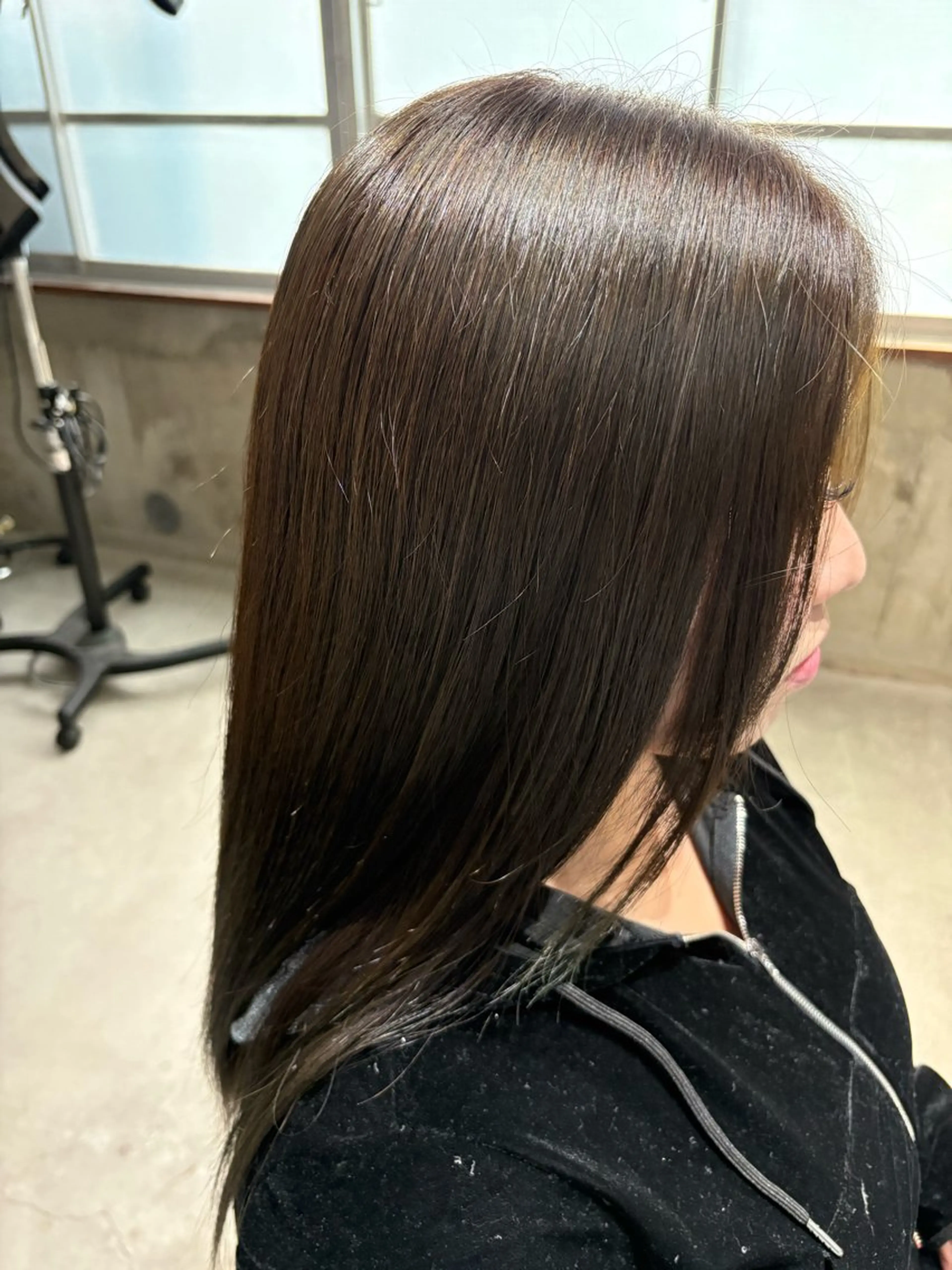 ロング カラー アッシュ オリーブカラー オレンジ カット ヘアカラー 玉置 七海のヘアスタイル