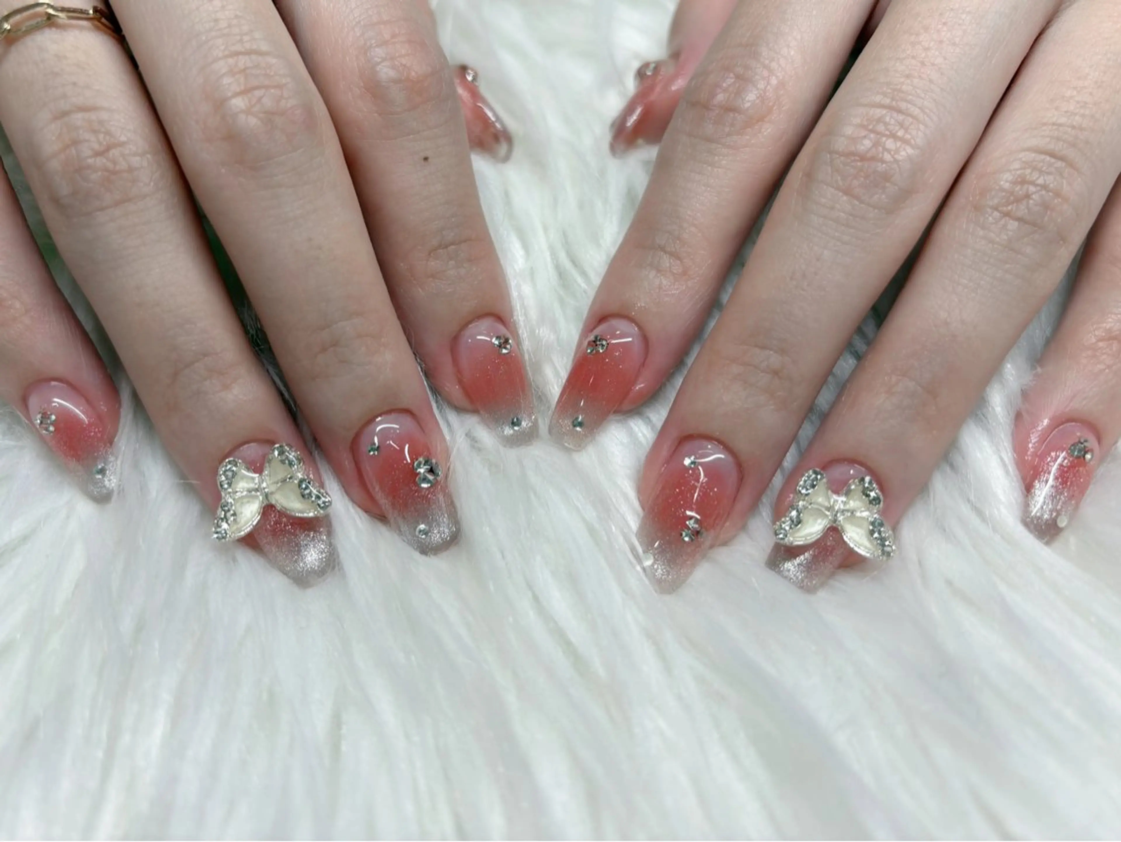 ネイル ハンドネイル ハンドケア The Nail & Eye Lashの眉毛・アイブロウイメージ