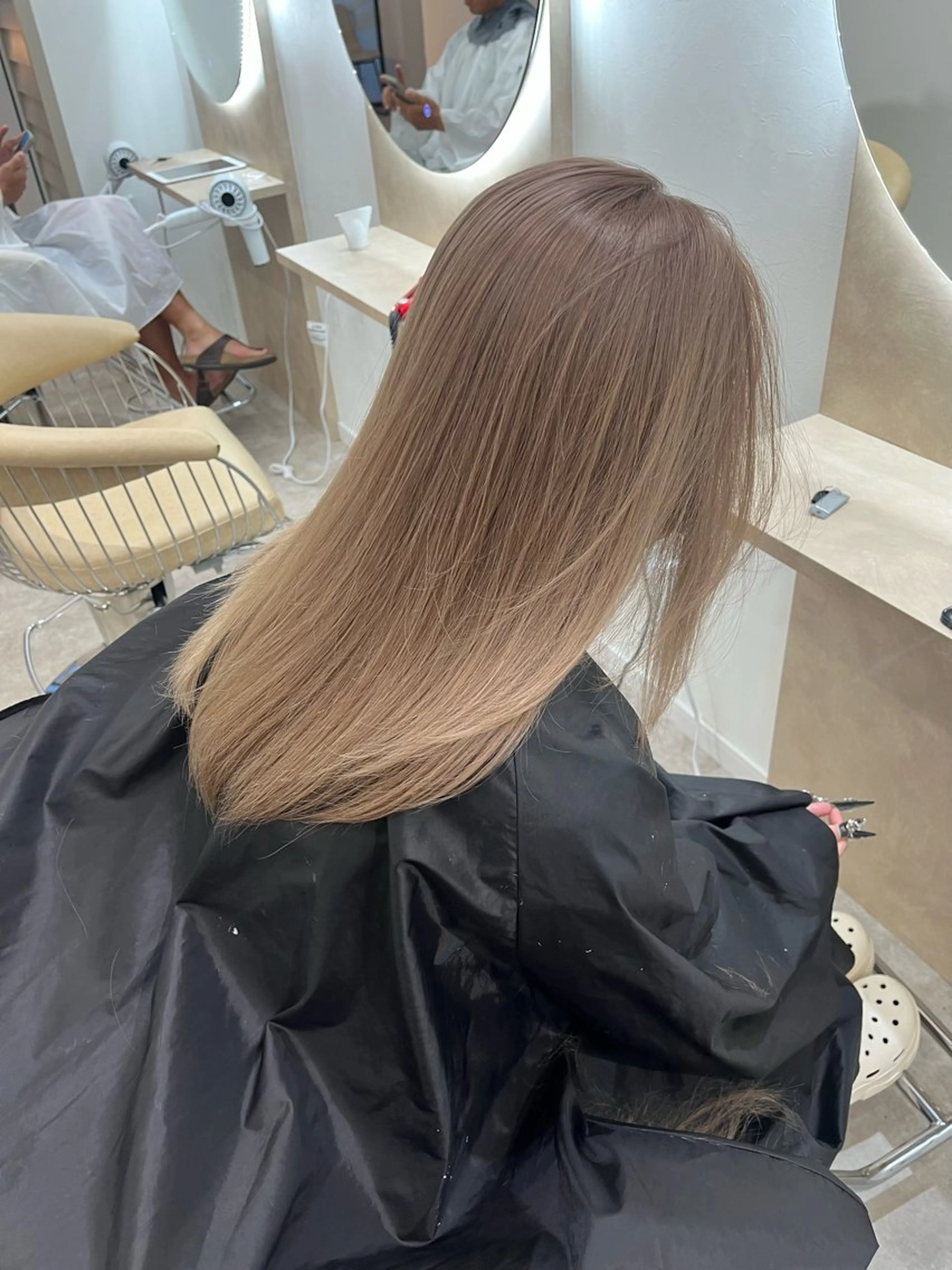 ミディアム カット ヘアカラー トリートメント 廣庭 勇人のヘアスタイル