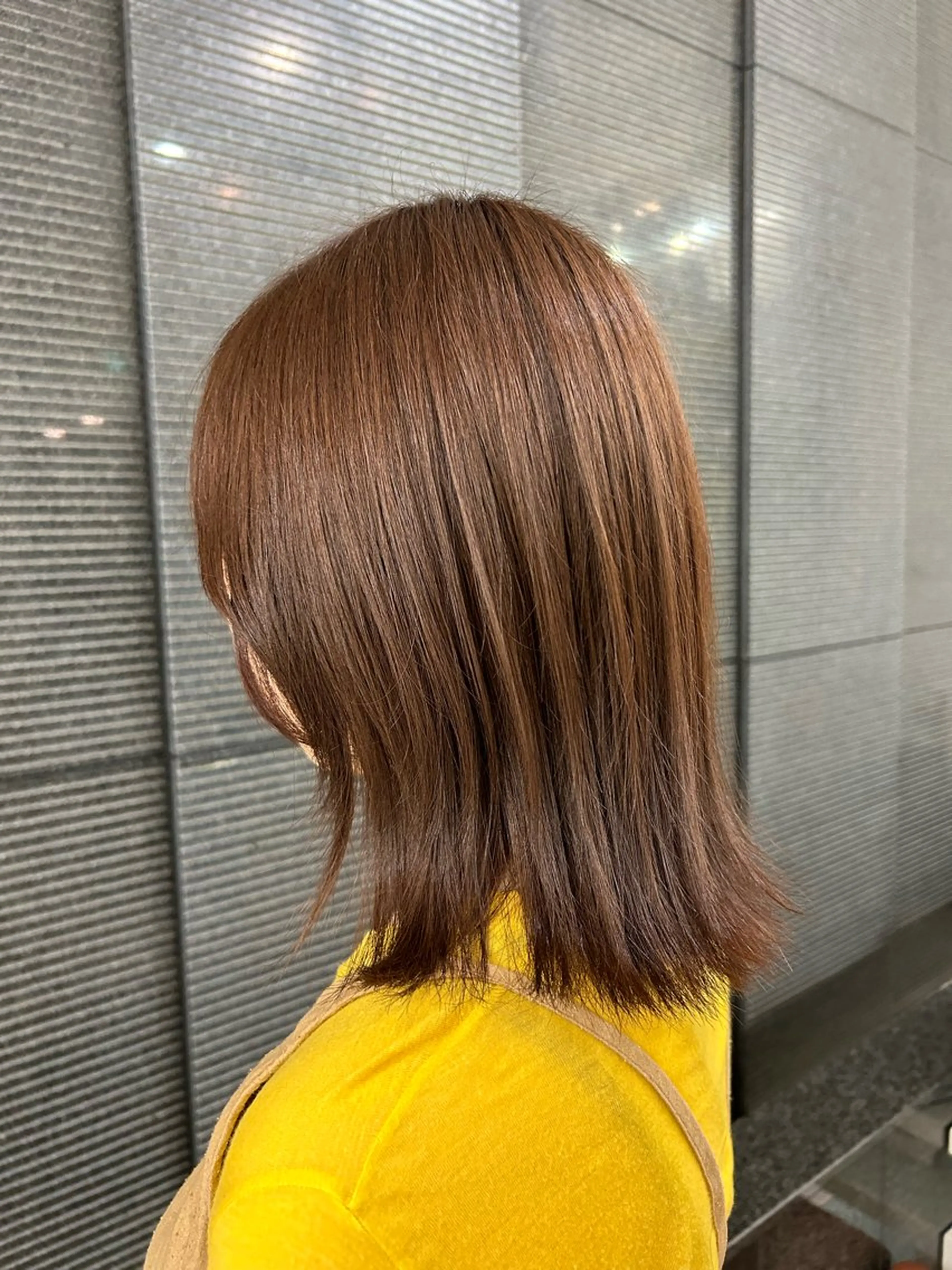 ミディアム カラー ブラウンカラー マロンブラウン 對馬 光梨のヘアスタイル