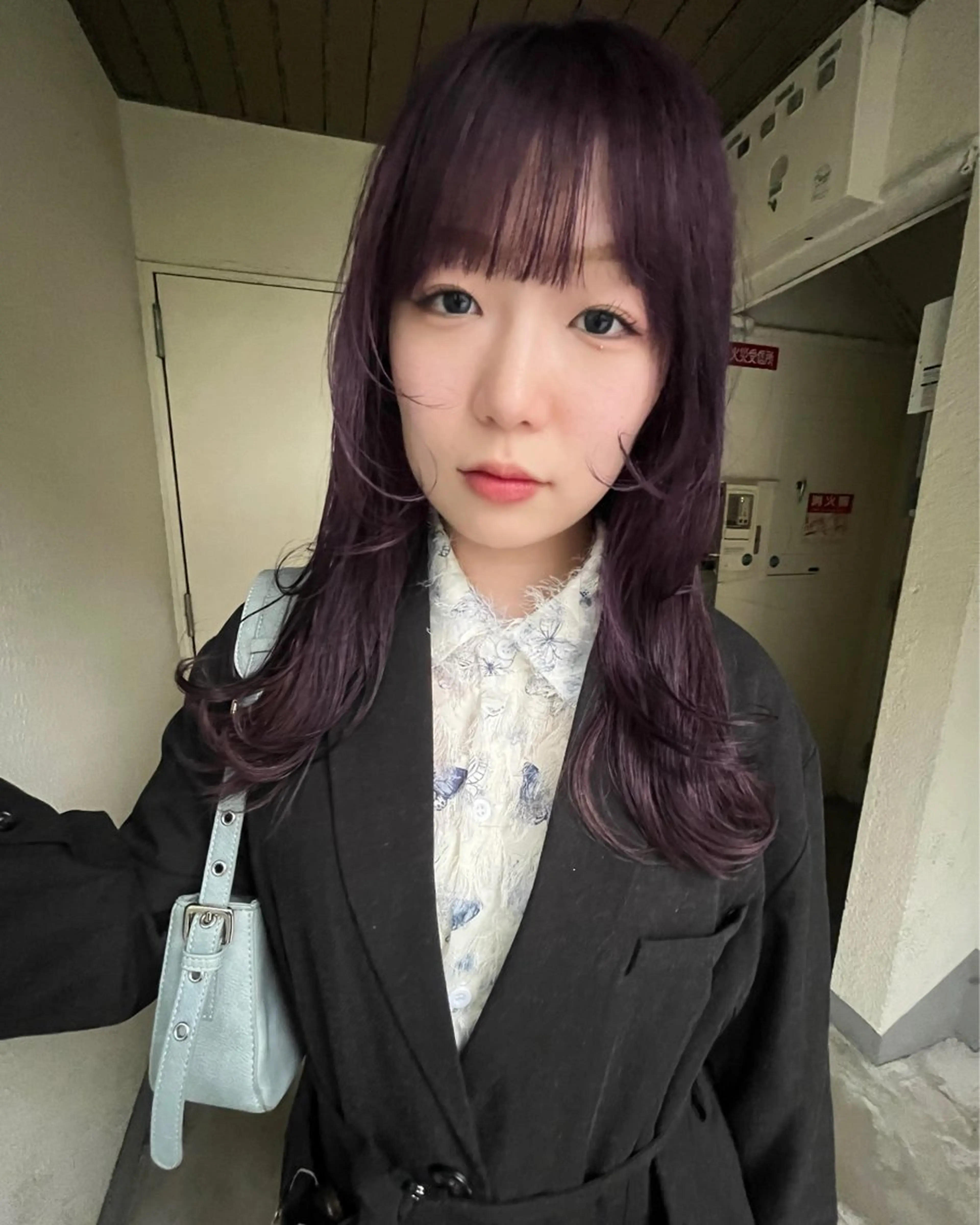 カラー sliver ・siki /YUIのヘアスタイル