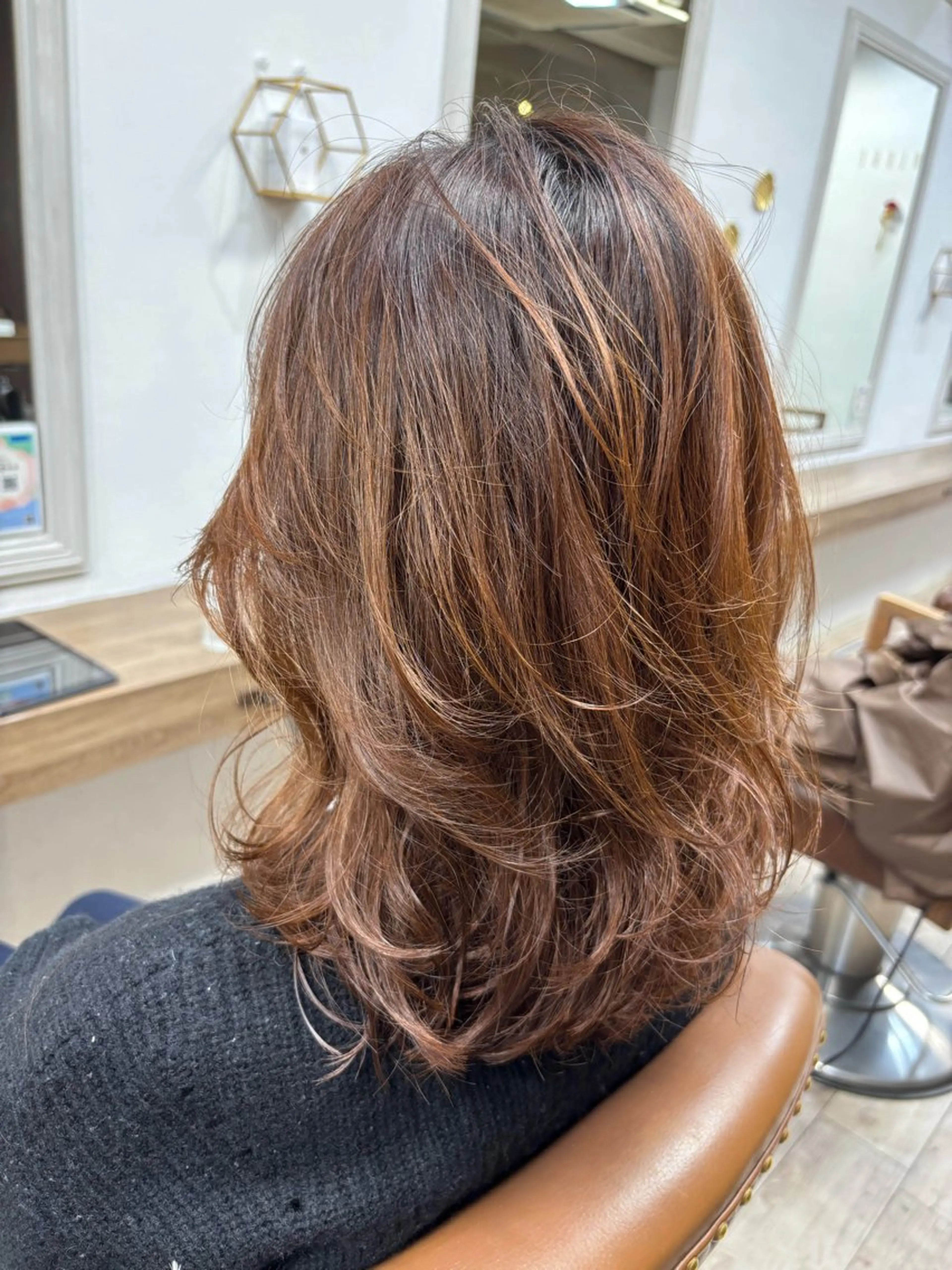 3.4月限定　コテ巻き風パーマ　カット+デジタルパーマ+うるツヤトリートメントの写真