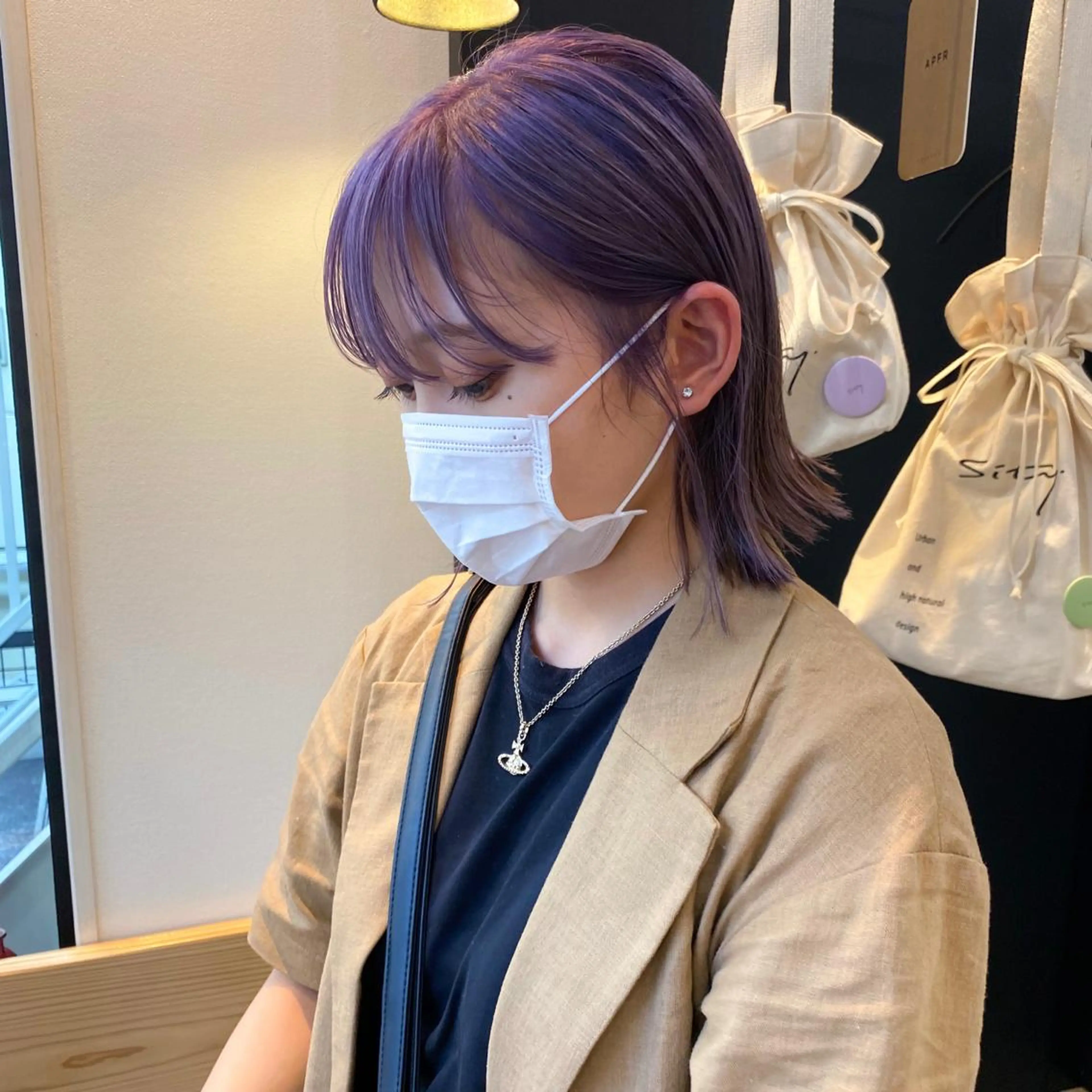 ミディアム カラー ダウンパーマ 【sity.ザイク】のヘアスタイル