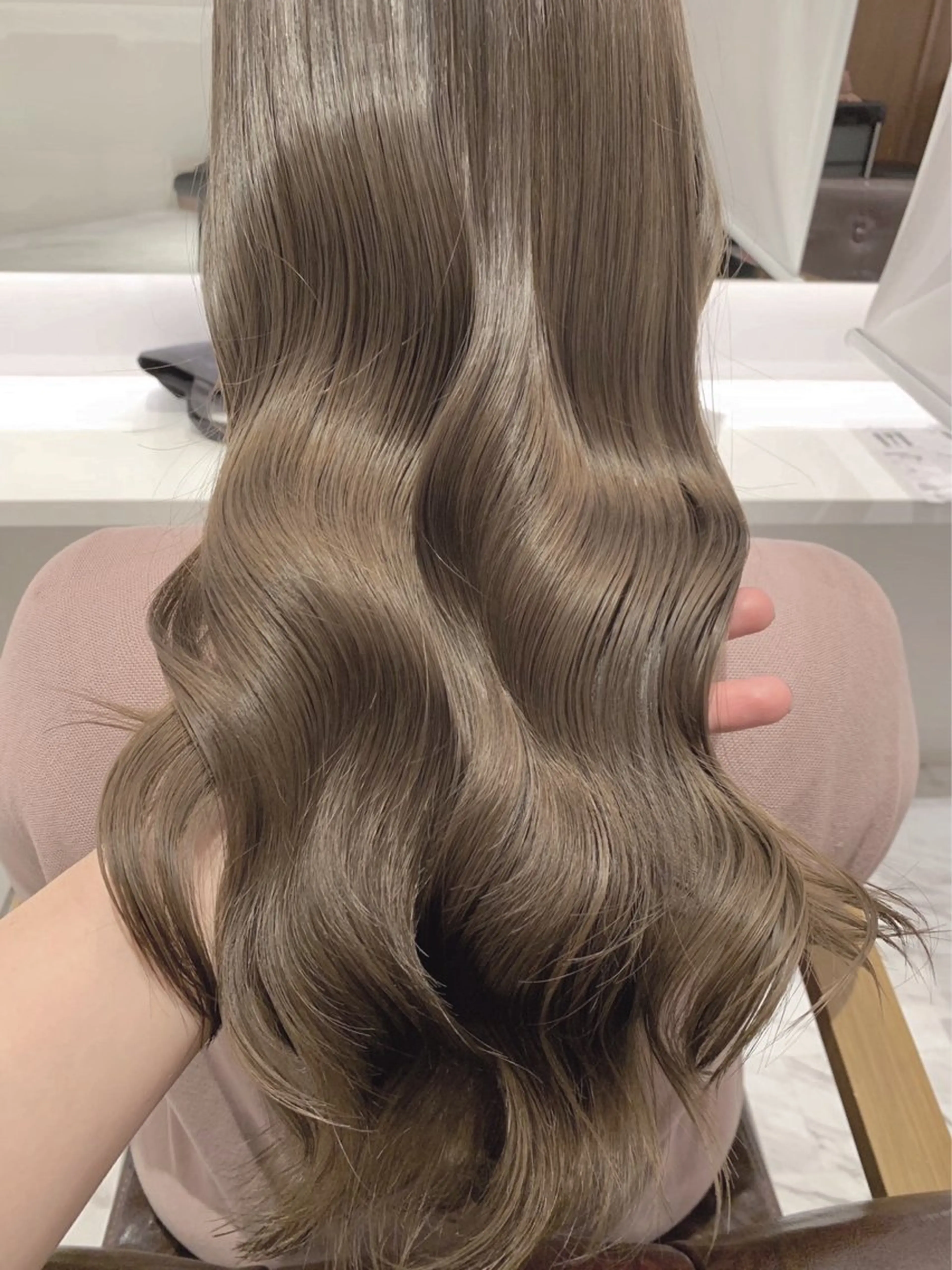 ロング カラー こやま さなのヘアスタイル