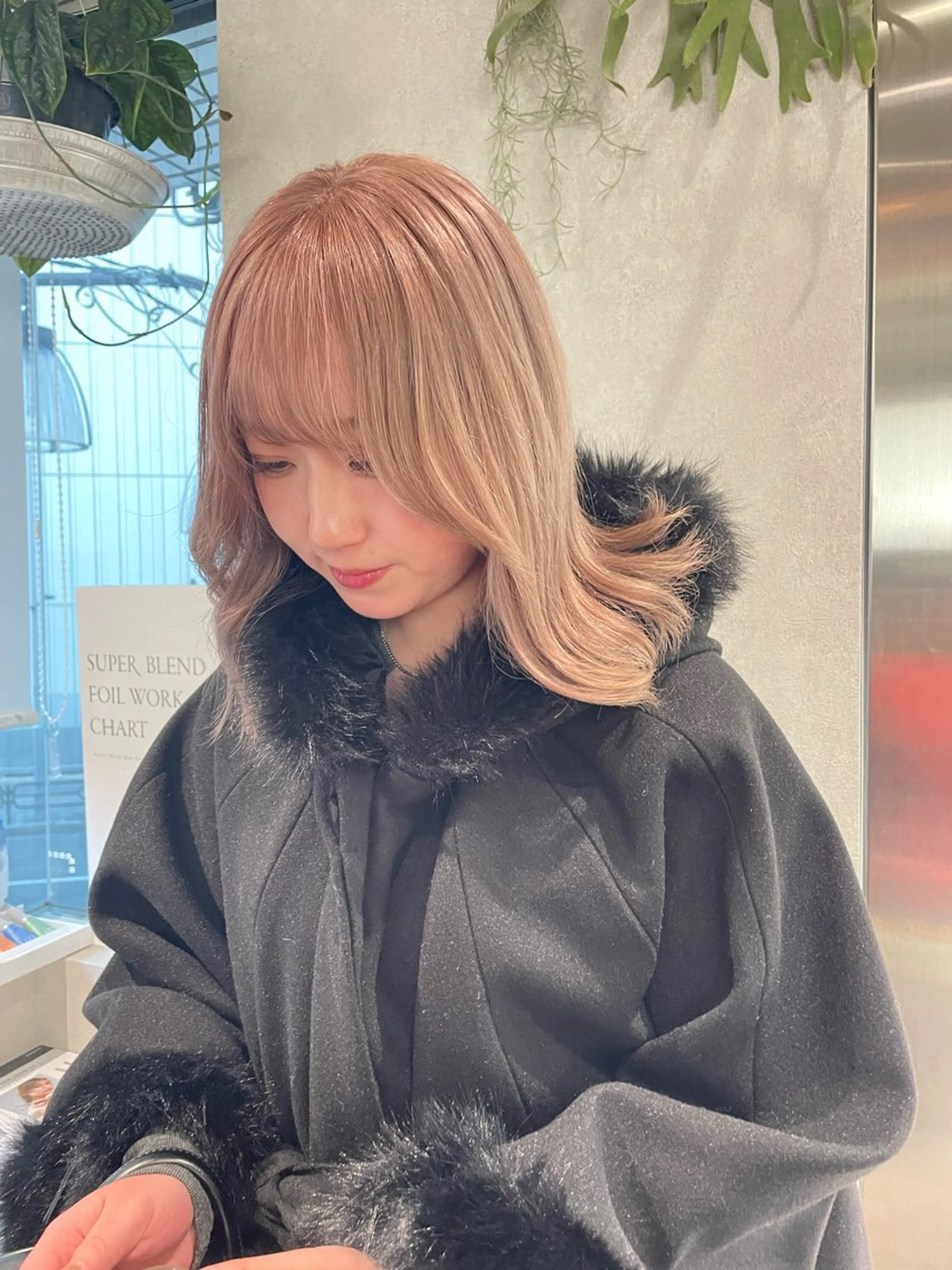 ミディアム カラー ベージュカラー ブリーチ ケアブリーチ ヘアカラー ナチュラル透明感🌱 小山美樹子のヘアスタイル