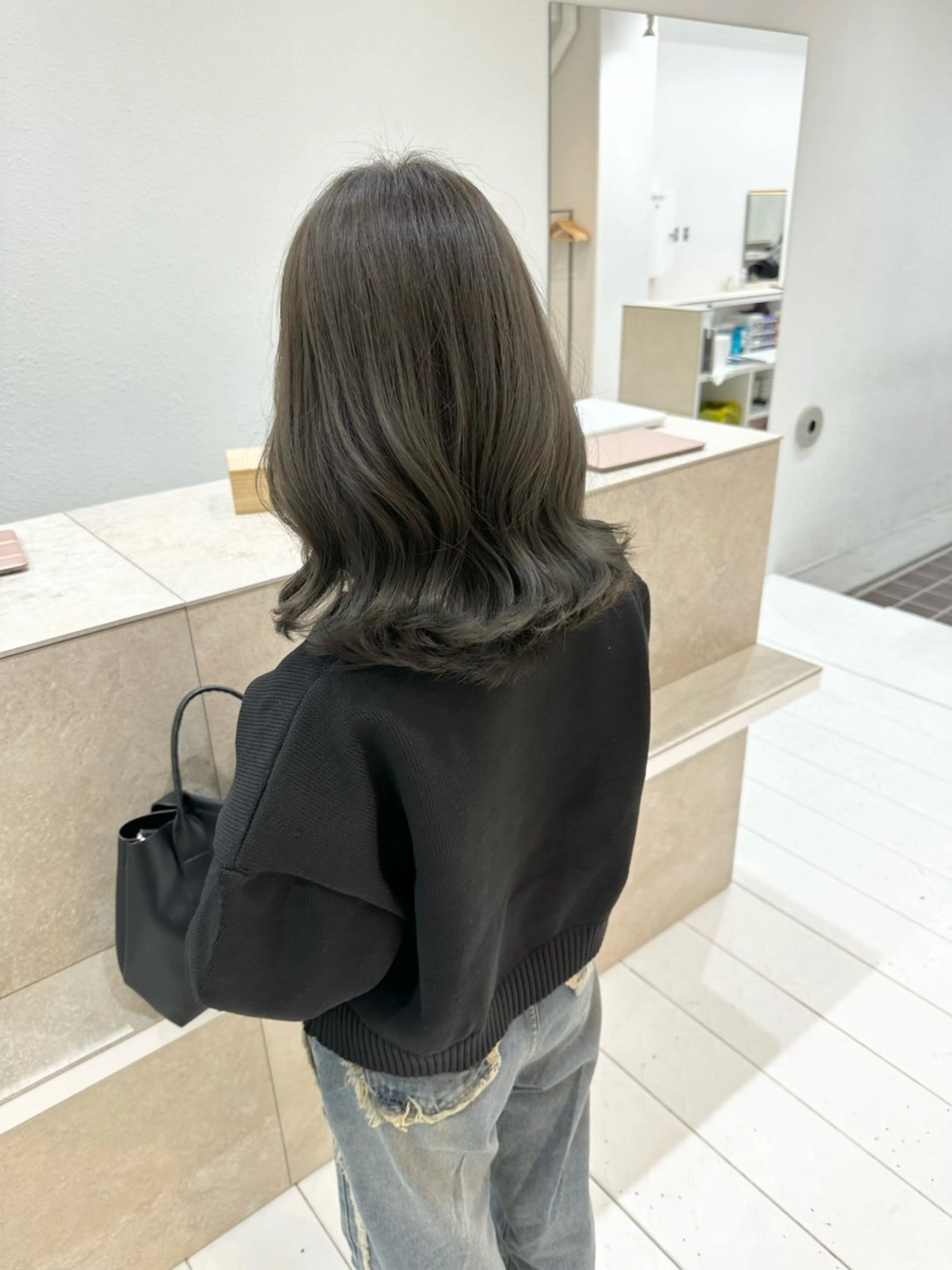 ミディアム カラー 🌈ディレクター🌈 徳松優希のヘアスタイル