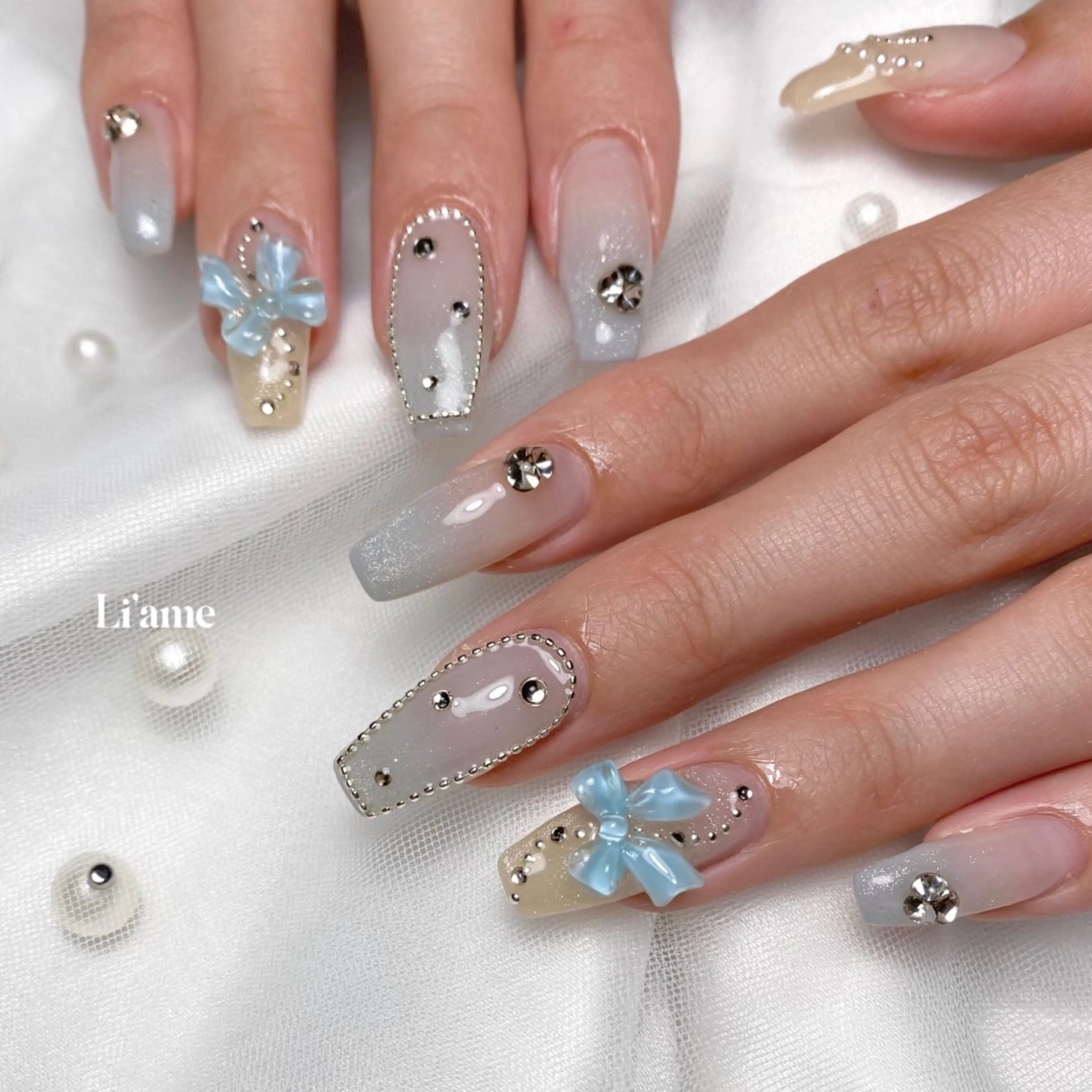 ネイル ハンドネイル Luna 【Li'ame】のネイルデザイン