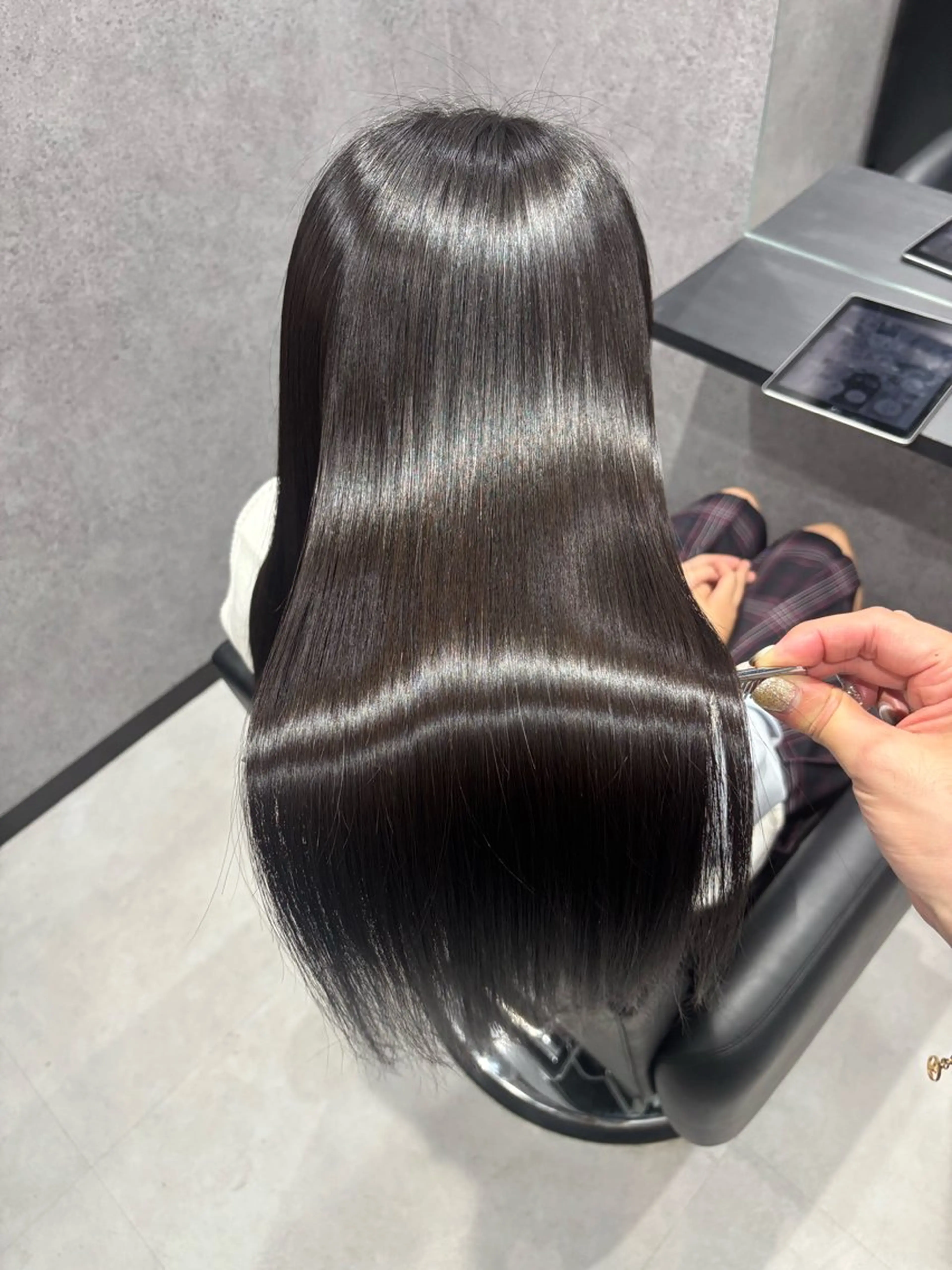 ロング 縮毛矯正 トリートメント 山裾 翠のヘアスタイル