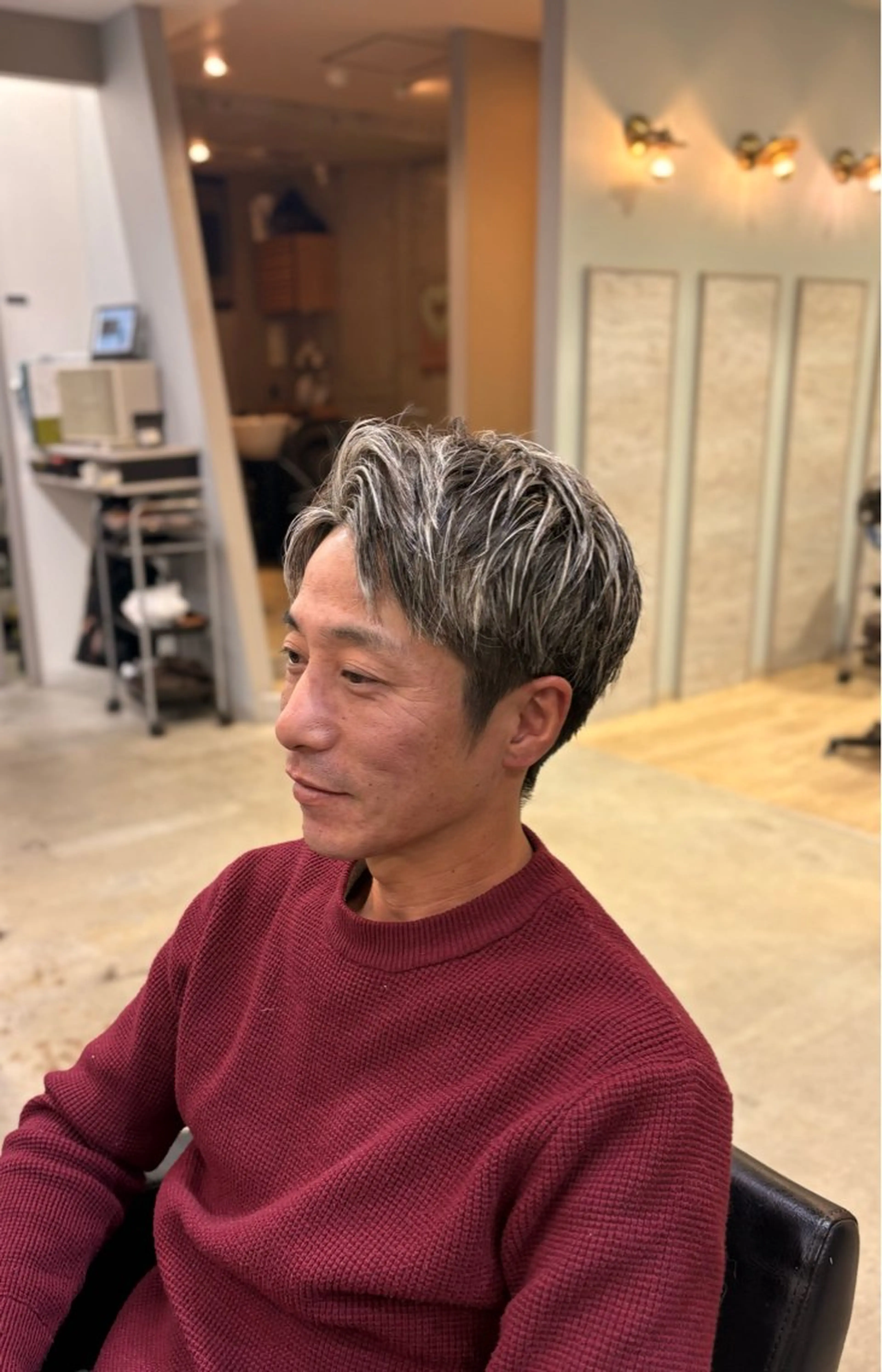 ショート カラー メンズ 友利 翔太のヘアスタイル