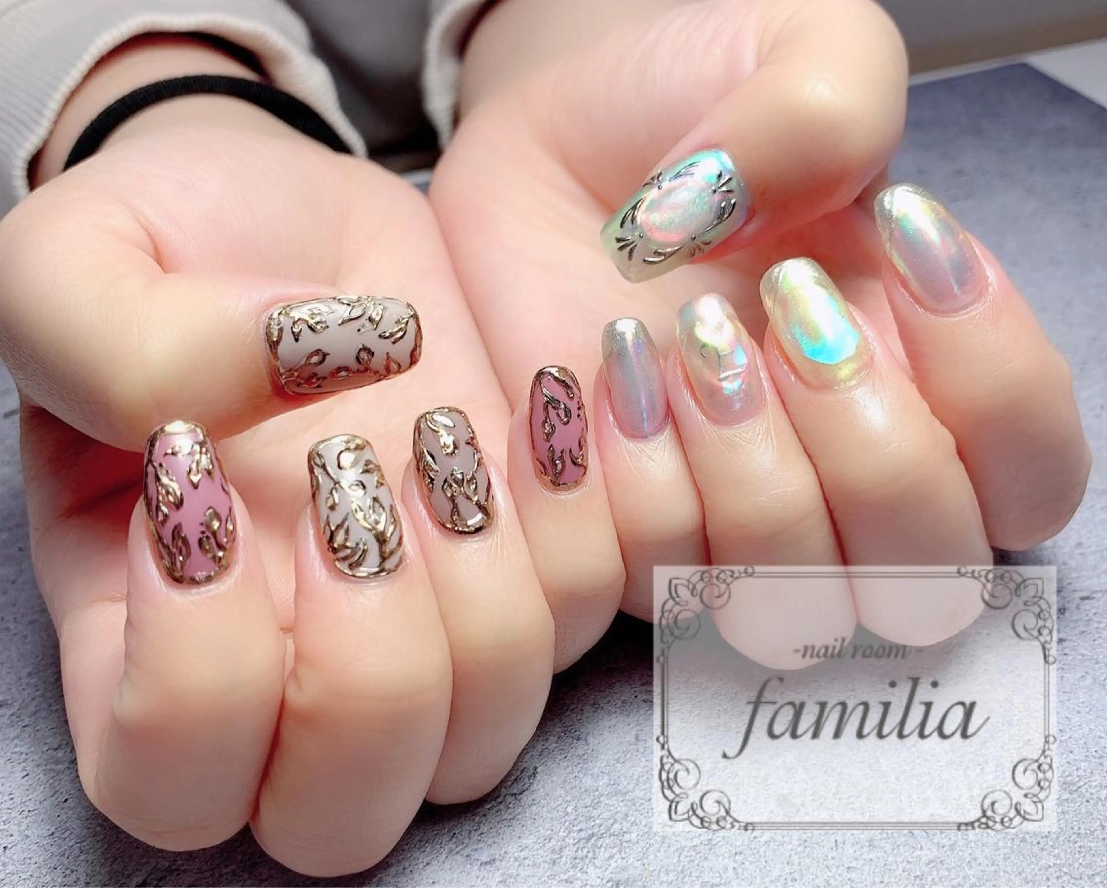 ネイル ハンドネイル -nailroom- familiaのネイルデザイン