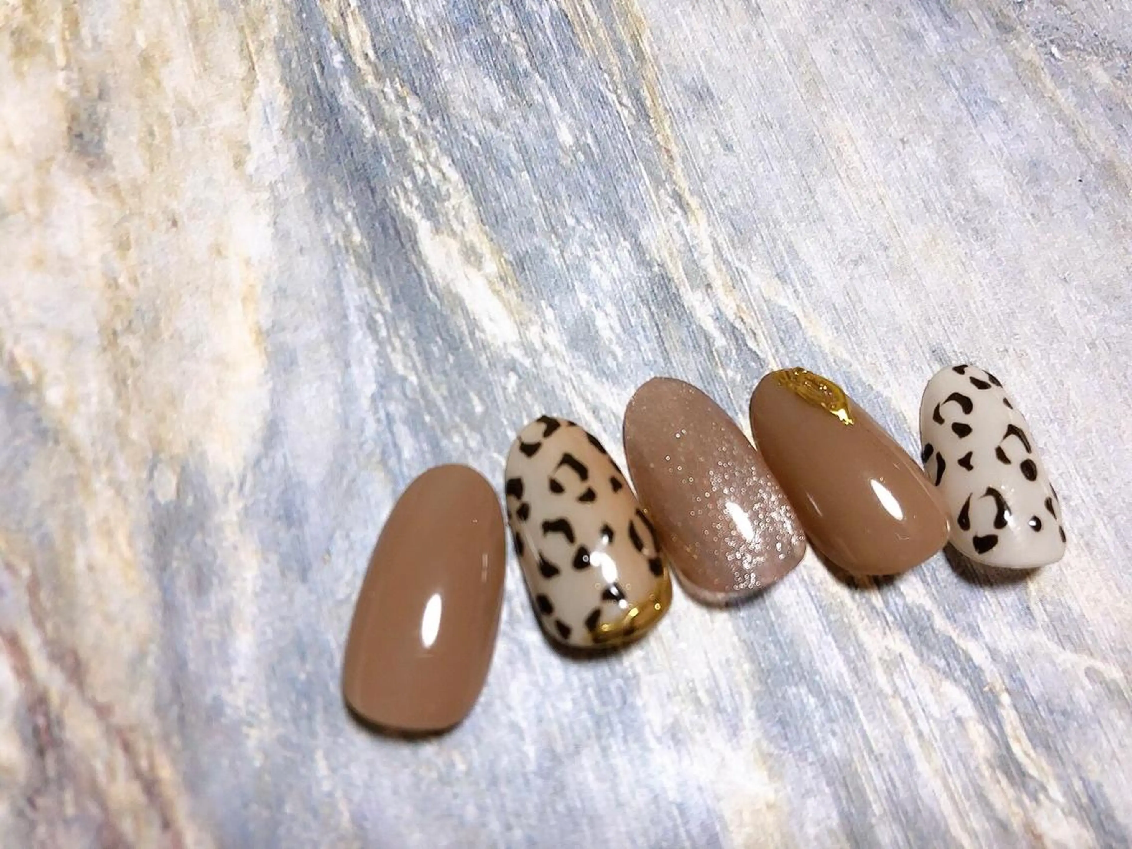 ネイル mogunail &blowのネイルデザイン