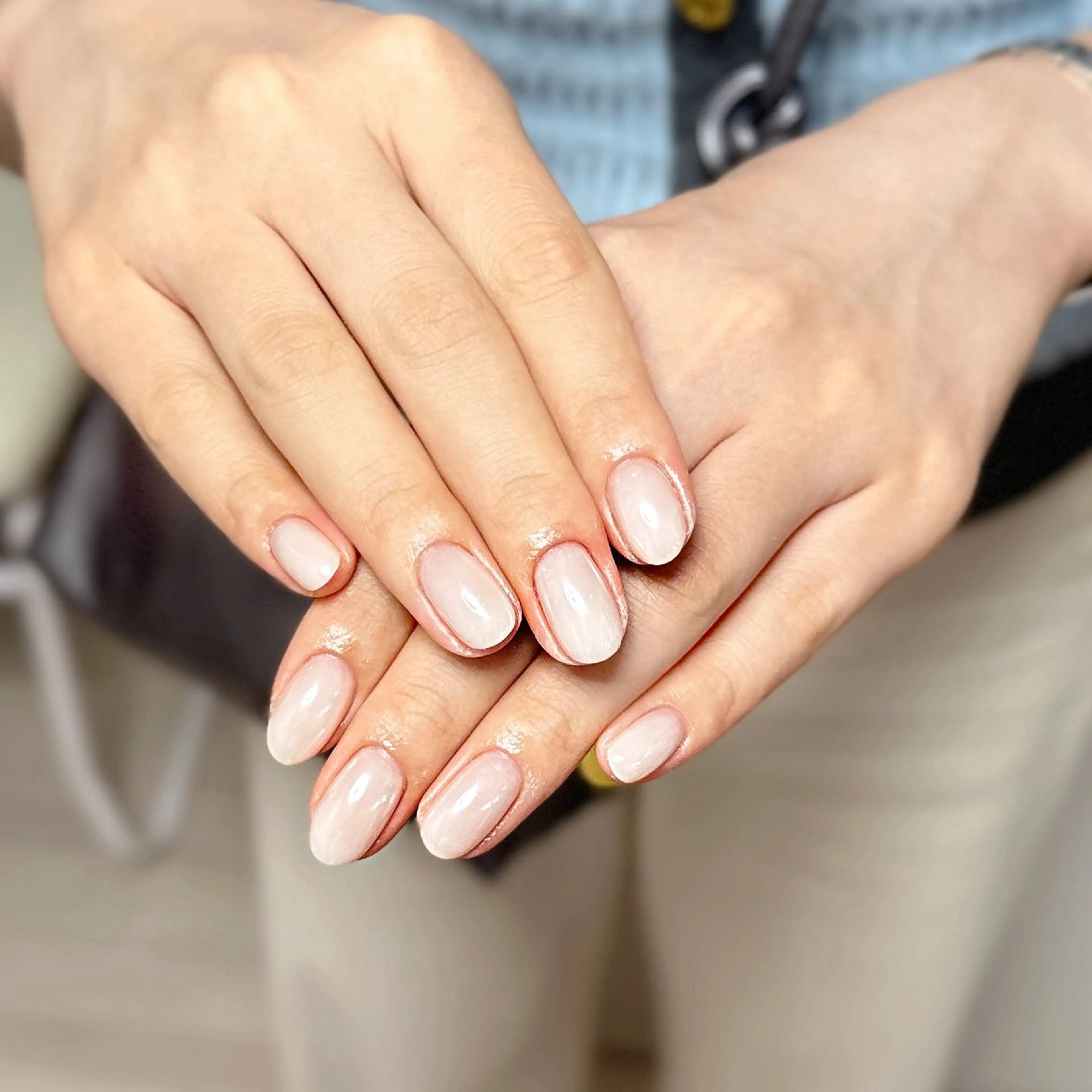 ネイル アートネイル オーロラネイル チークネイル フレンチネイル ガラスフレンチ 🎀YooLi Nail salonのネイルデザイン