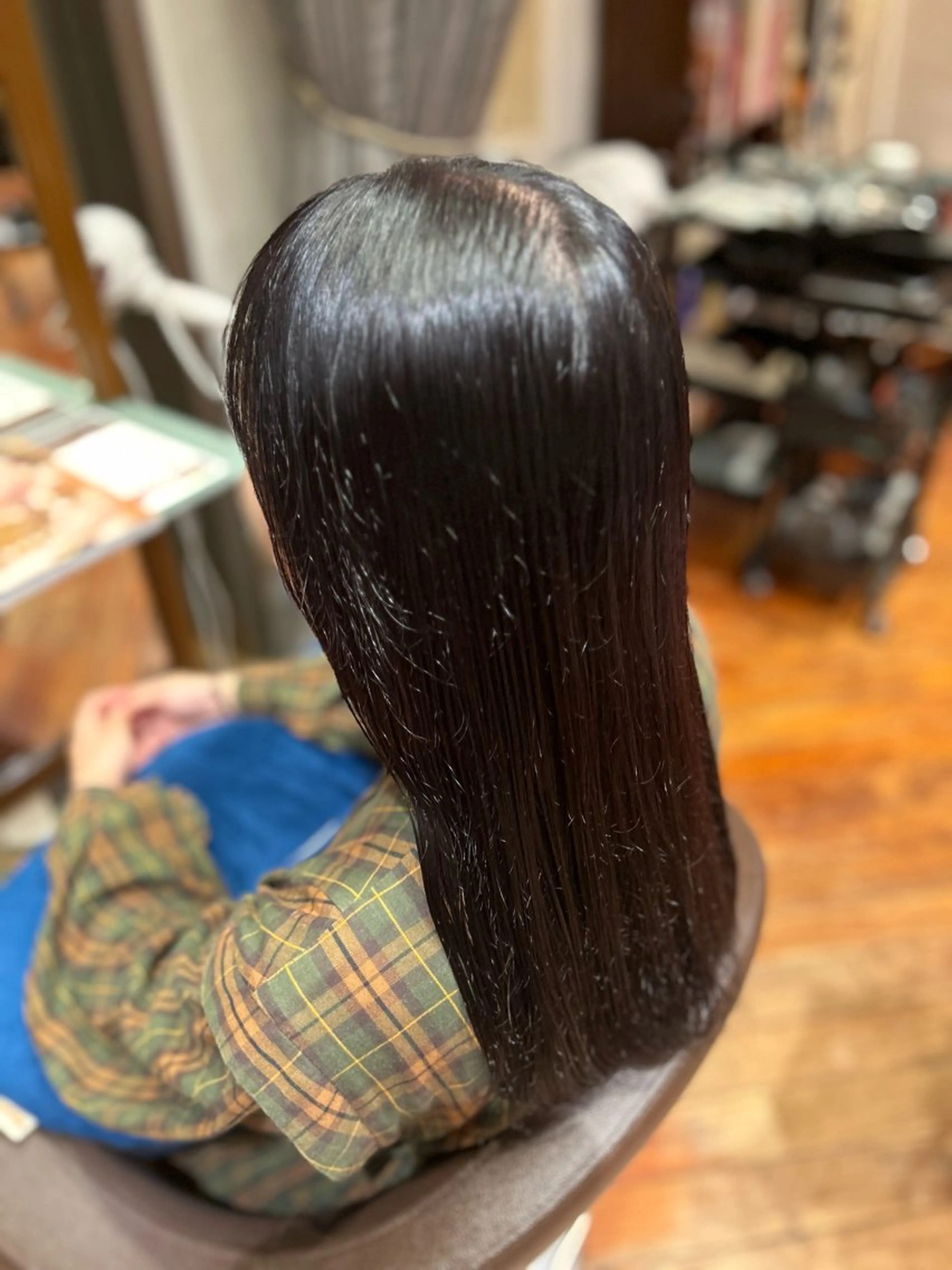 ロング カラー 多賀 亮真のヘアスタイル