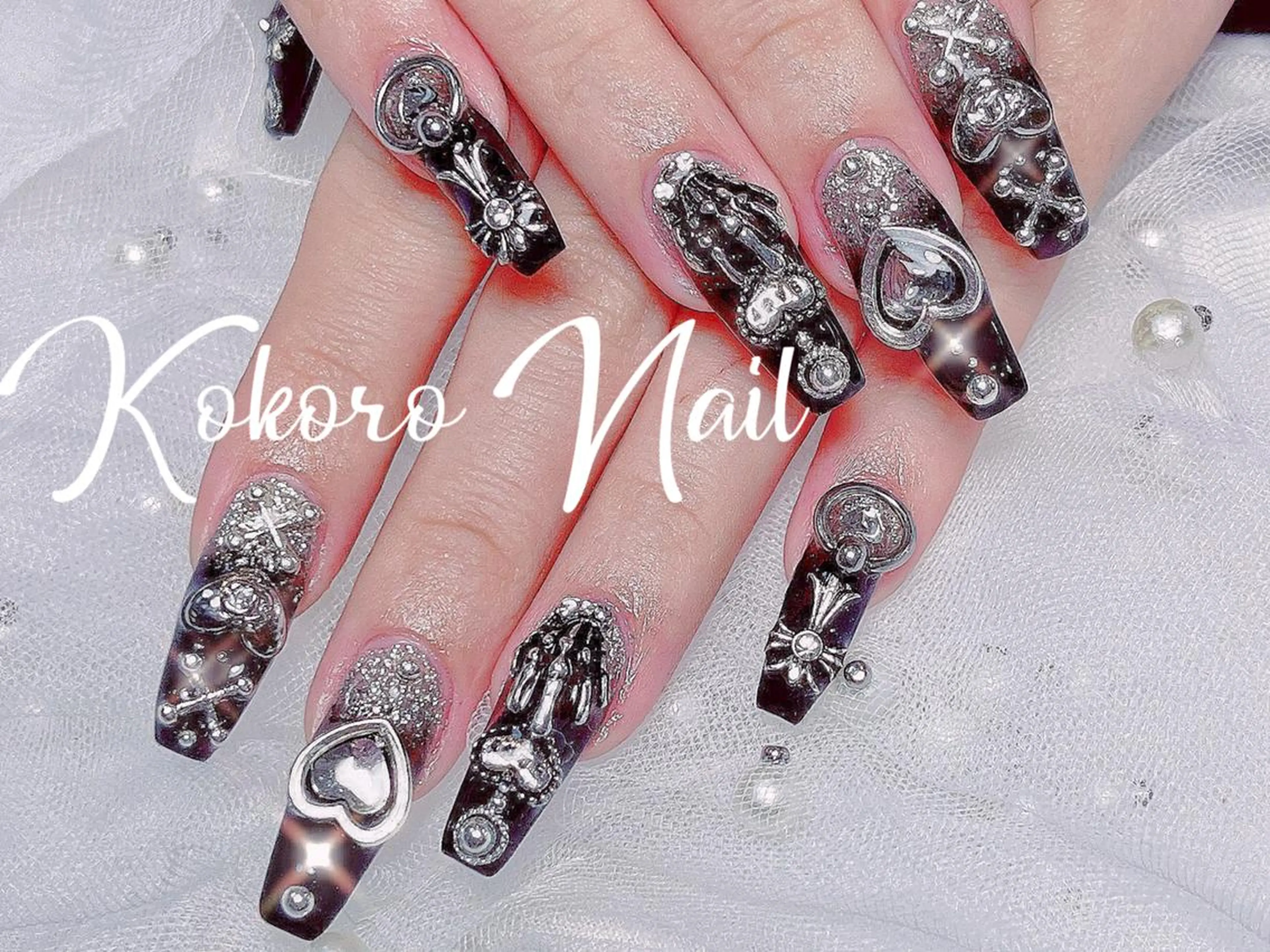 ネイル Hawchumi 💅のネイルデザイン