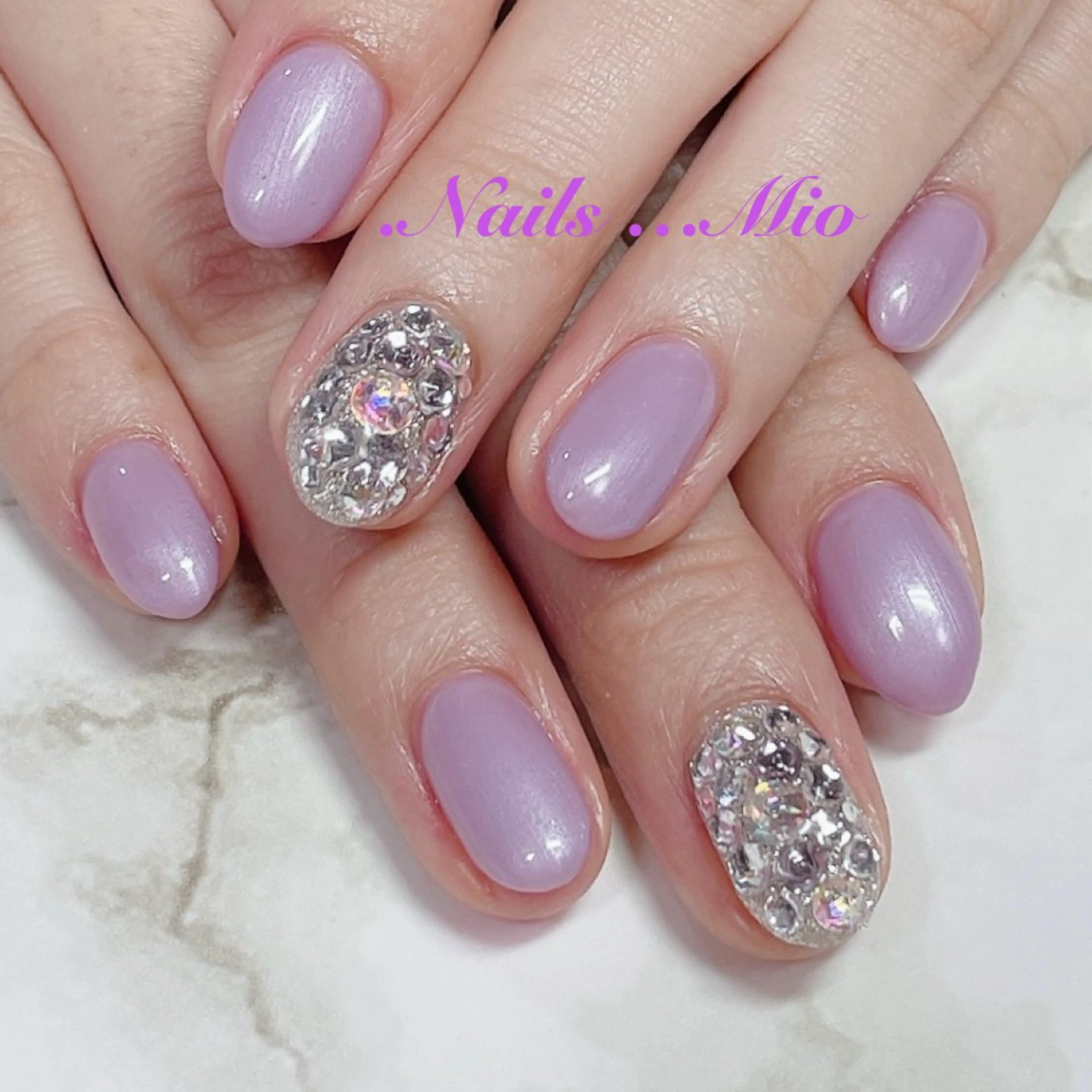 ネイル アートネイル ジェルネイル ワンカラーネイル ストーンネイル .Nails Mio 赤羽西ネイルサロンのネイルデザイン