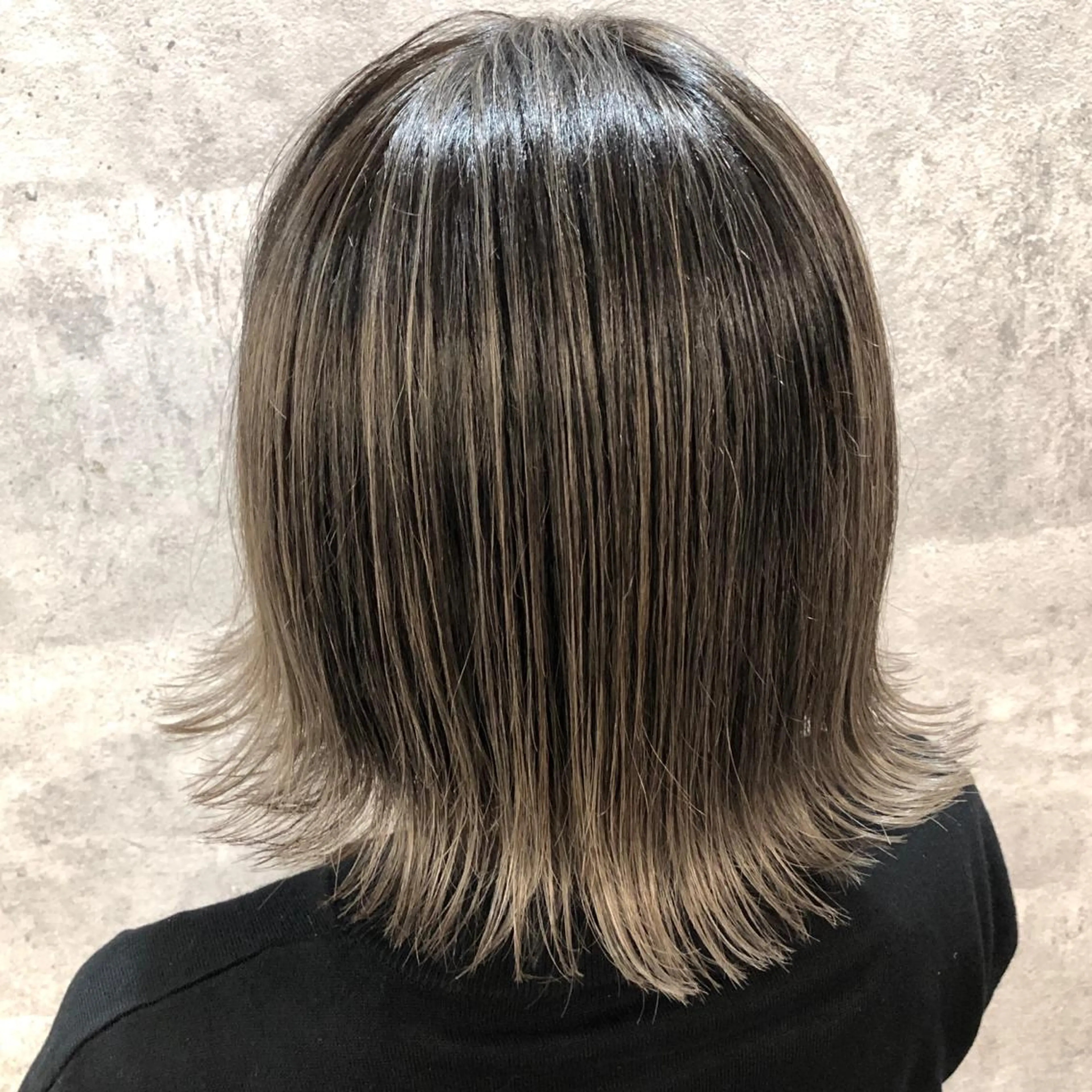 ミディアム カラー ハイライトカラー ハイライト ✨MiL✨ ✨心斎橋✨のヘアスタイル