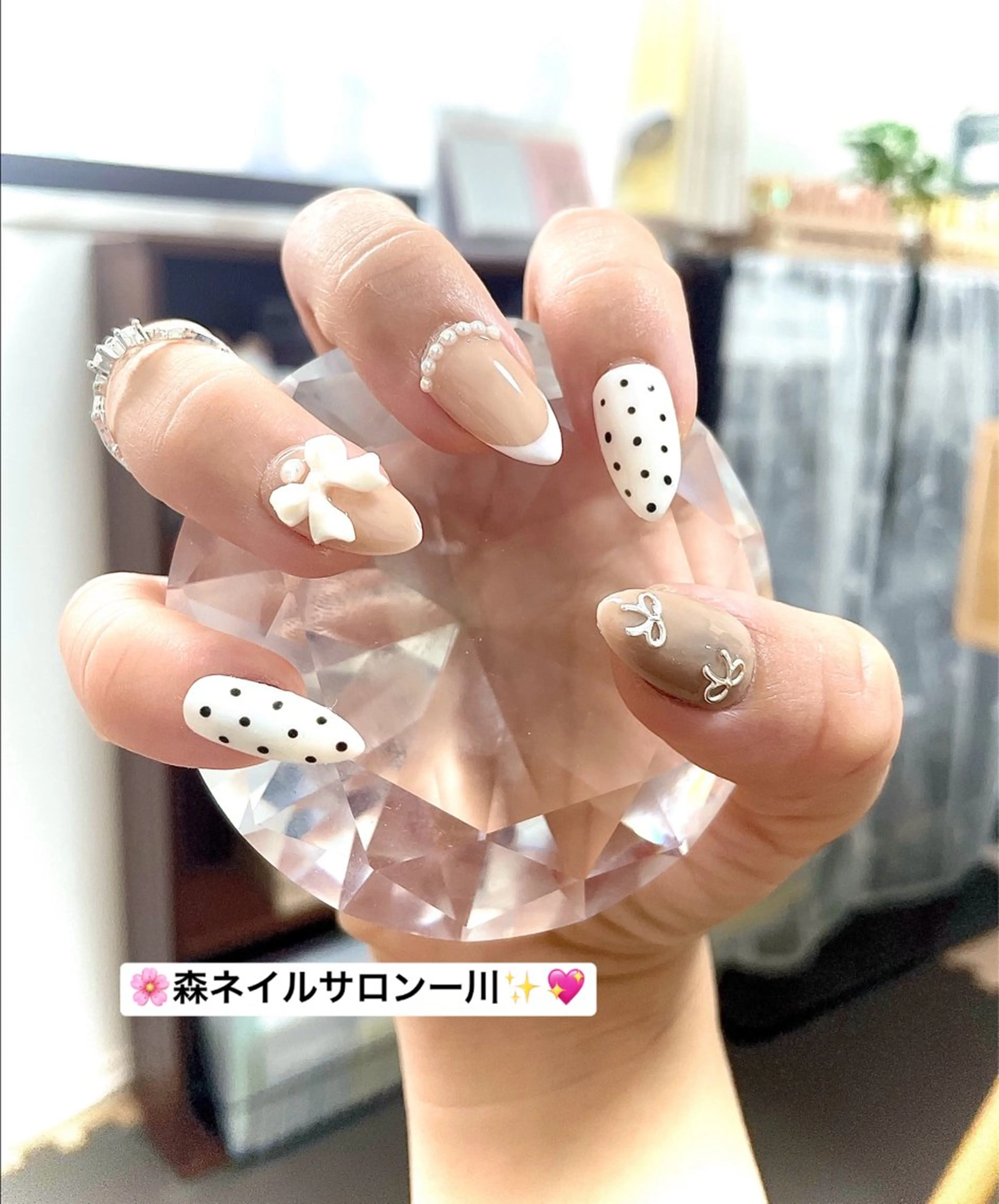 ネイル ハンドネイル フットネイル 森 ネイル サロンのネイルデザイン