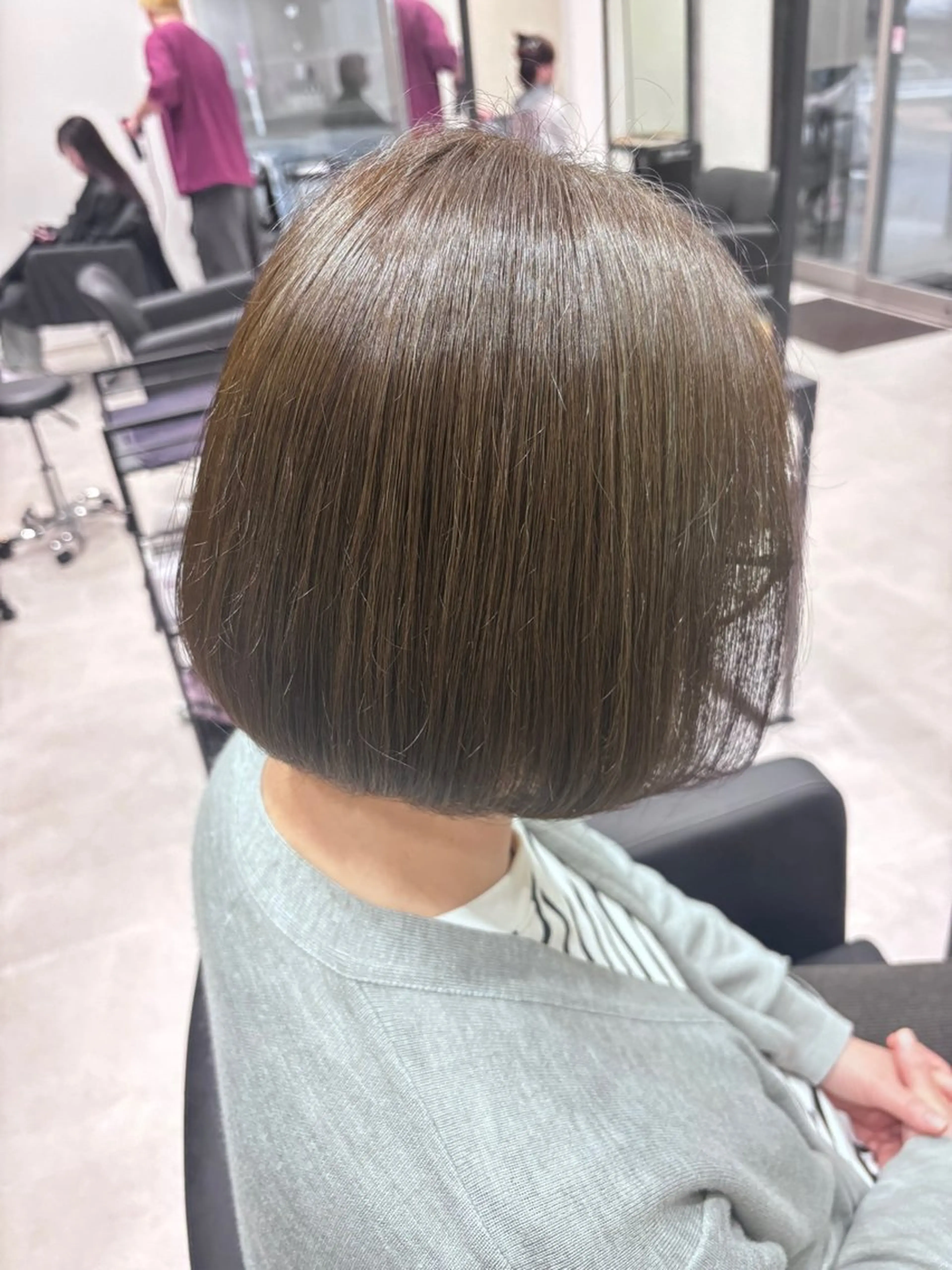 ミディアム カラー 透明感カラー グレージュ オリーブグレージュ オリーブグレー ヘアカラー トリートメント 金沢美容室 KUSHUKAのヘアスタイル