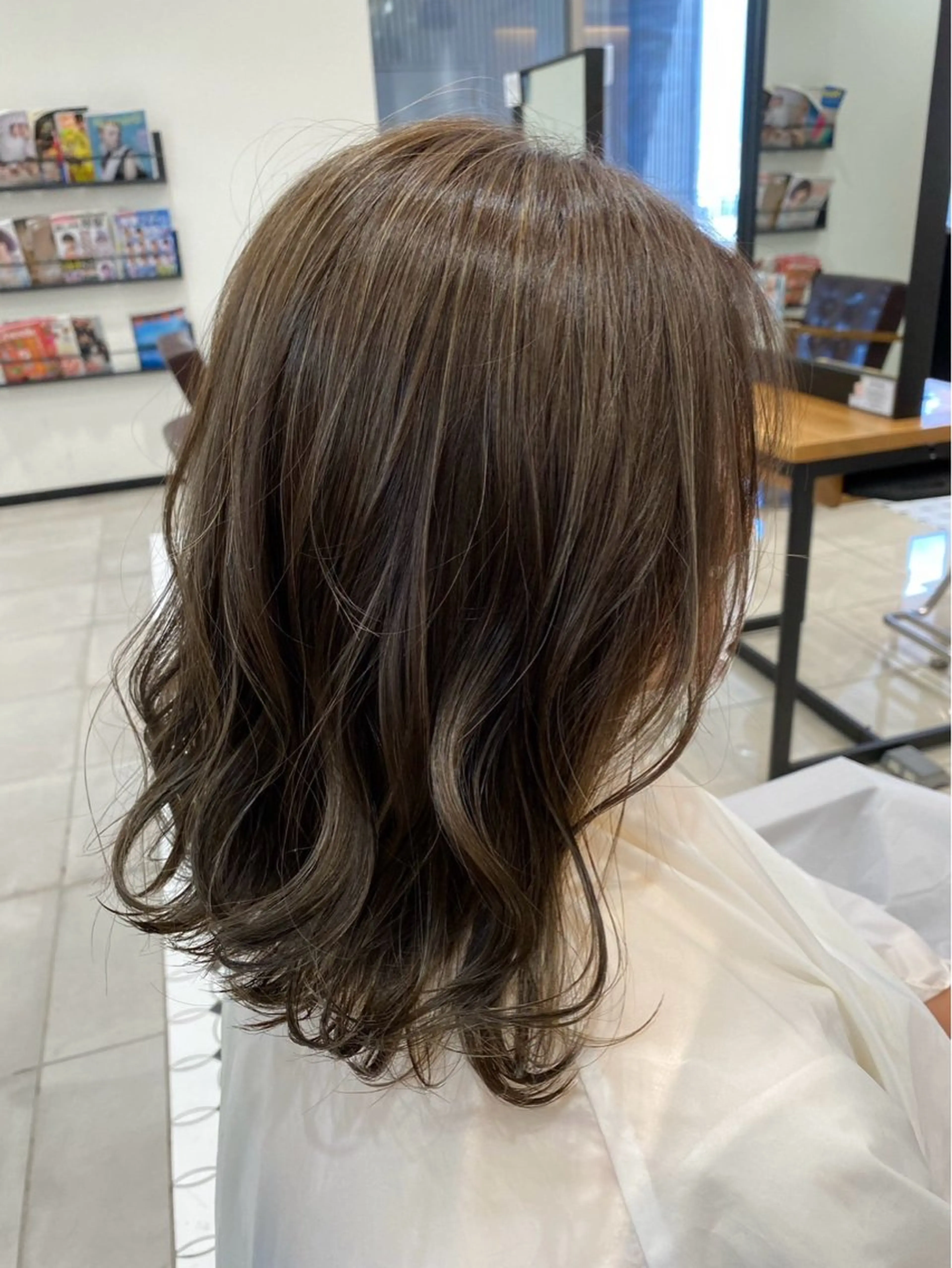 セミロング カラー ヘアカラー 鬼童 友稀 ✨️艶カラー診断✨️のヘアスタイル