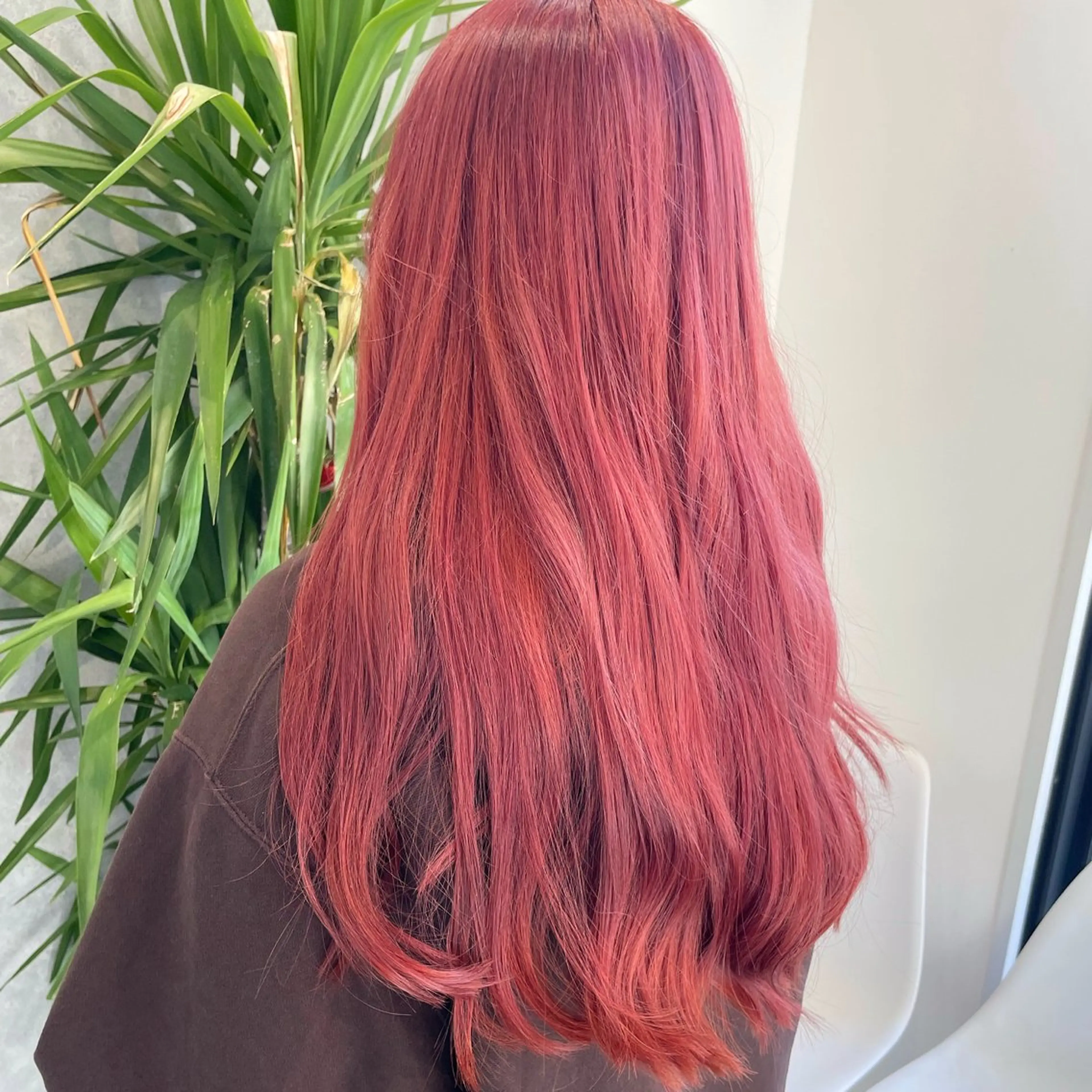 ロング カラー ブリーチ ピンクカラー 完全個室マンツーマン サロン☘MAHIROのヘアスタイル