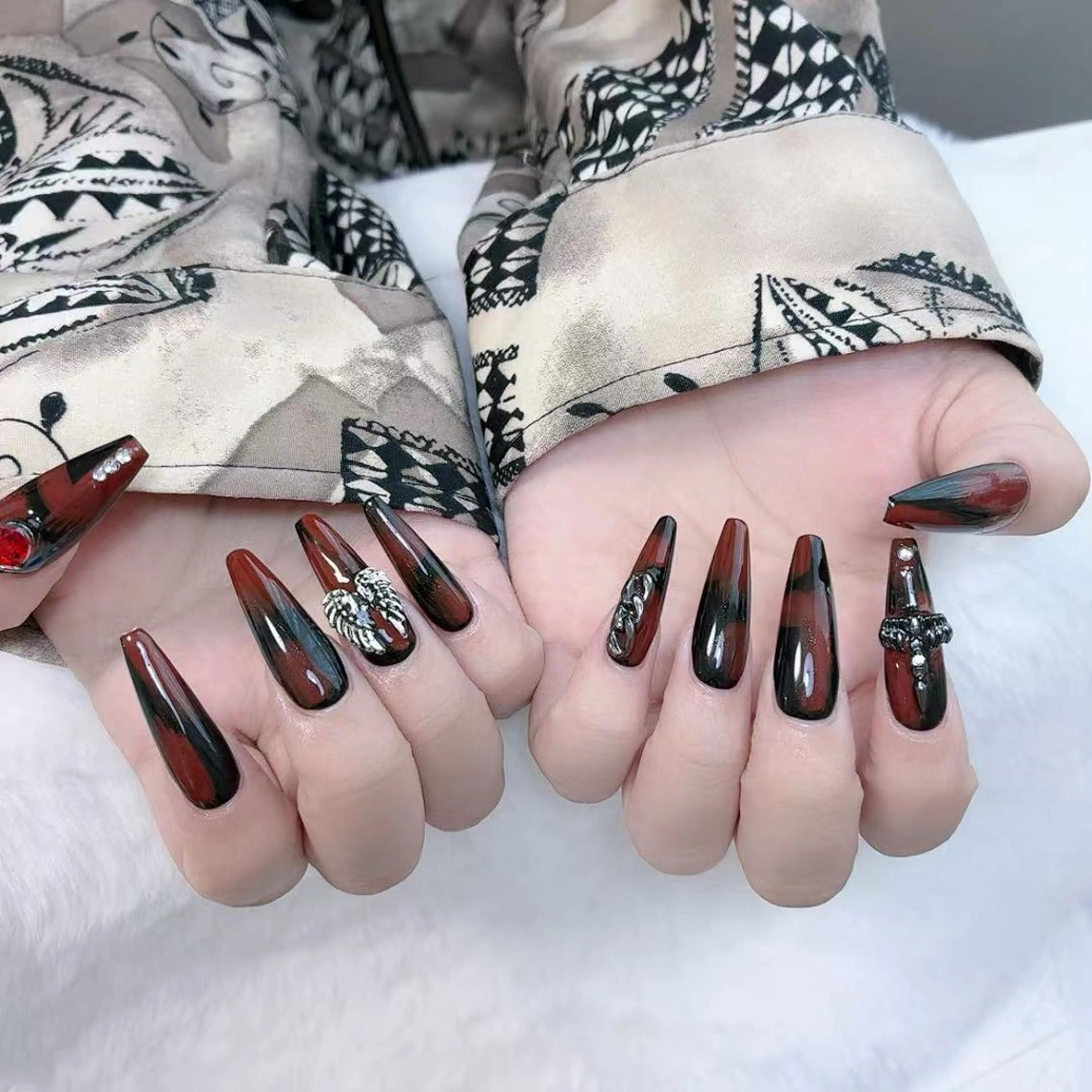 ネイル アートネイル フットネイル ジェルネイル マグネットネイル 持ち込み ハンドネイル B·U Nail大宮 長さだし専門店のネイルデザイン