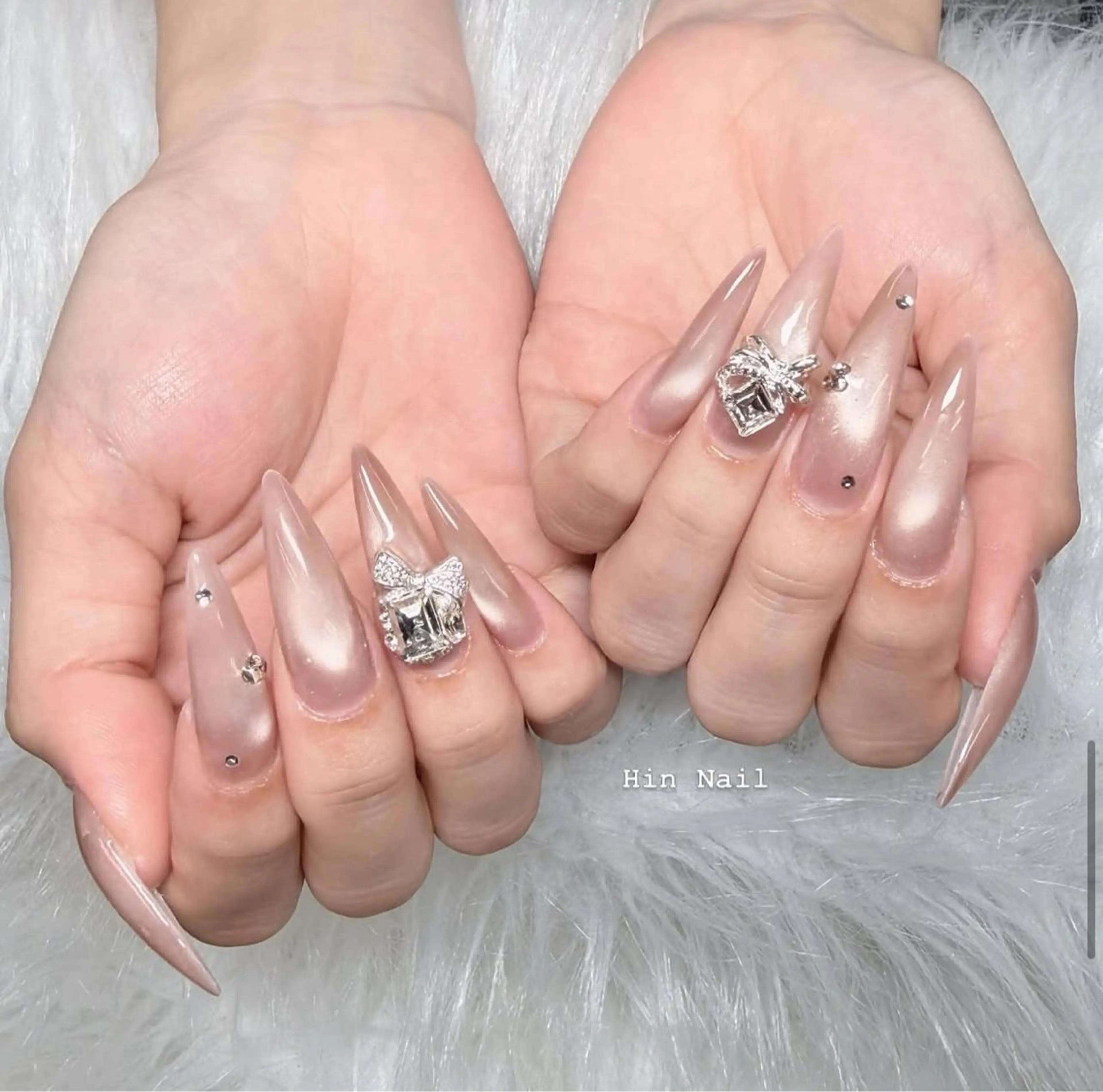 ネイル ハンドネイル HIN NAILのネイルデザイン