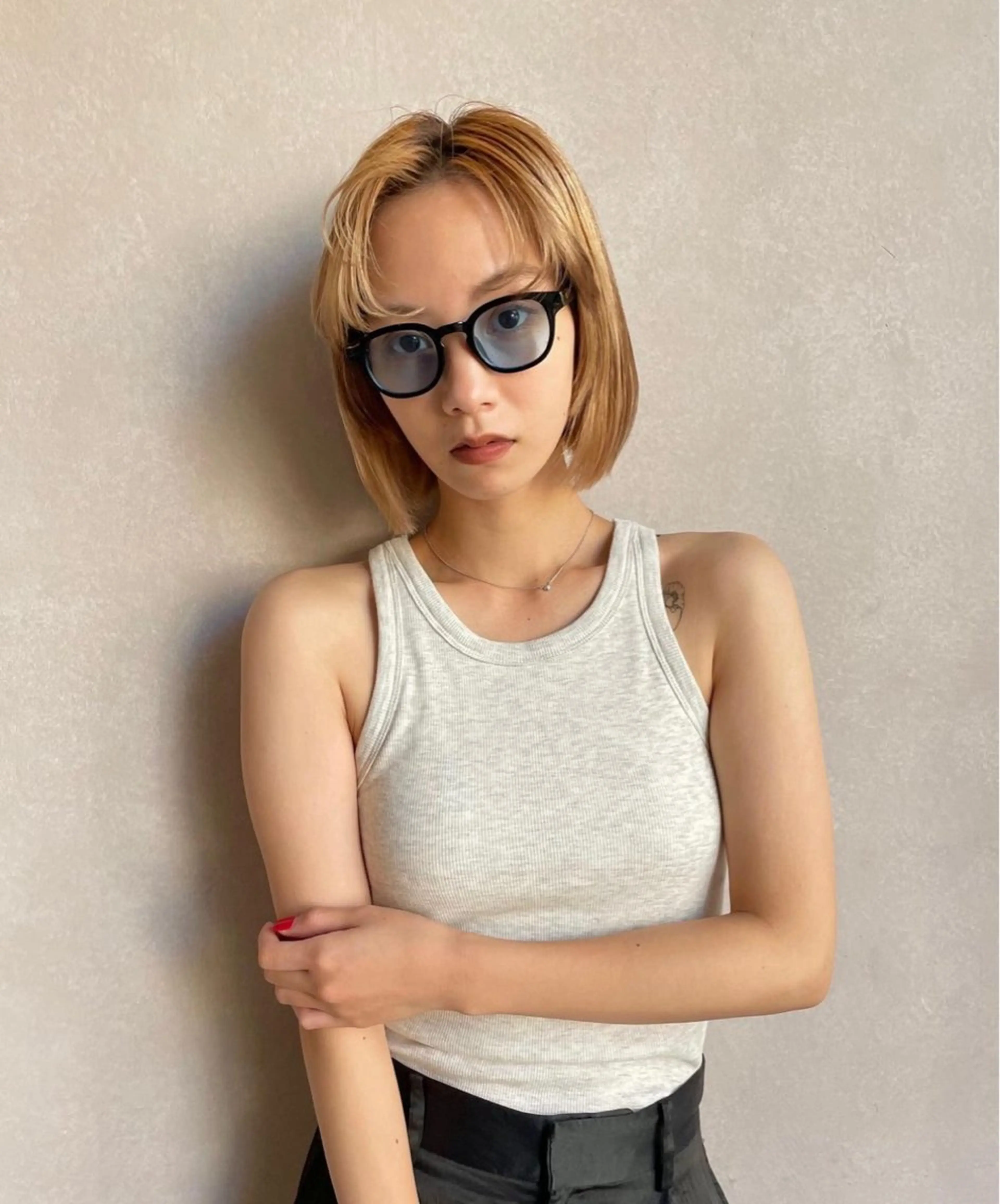 ミディアム カラー ヘアアレンジ ミディアムパーマ ダブルカラー 髪質改善 縮毛矯正 トリートメント 脇野 茉優のヘアスタイル