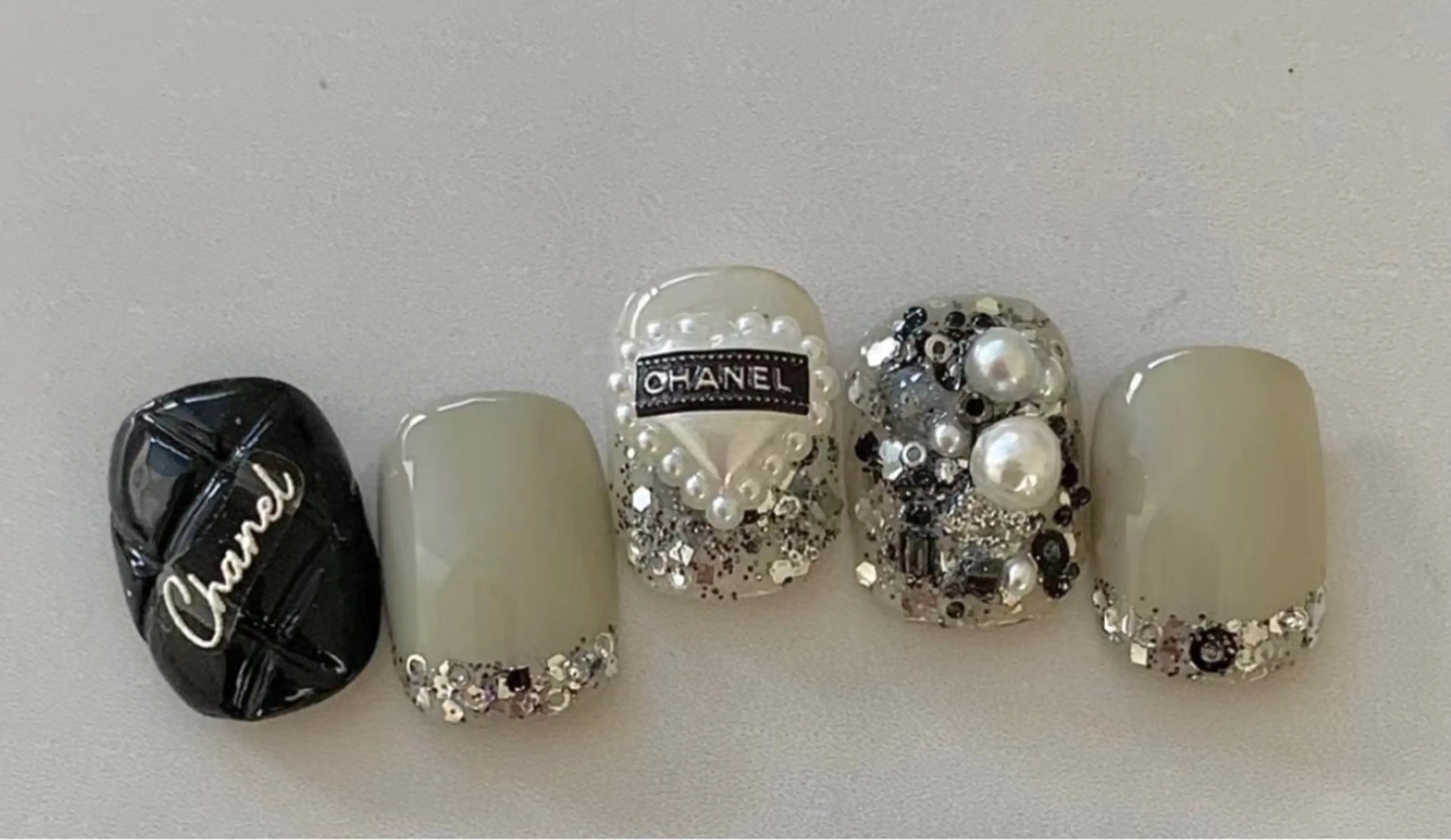 ネイル D-BEAUTY Nailsalonのネイルデザイン