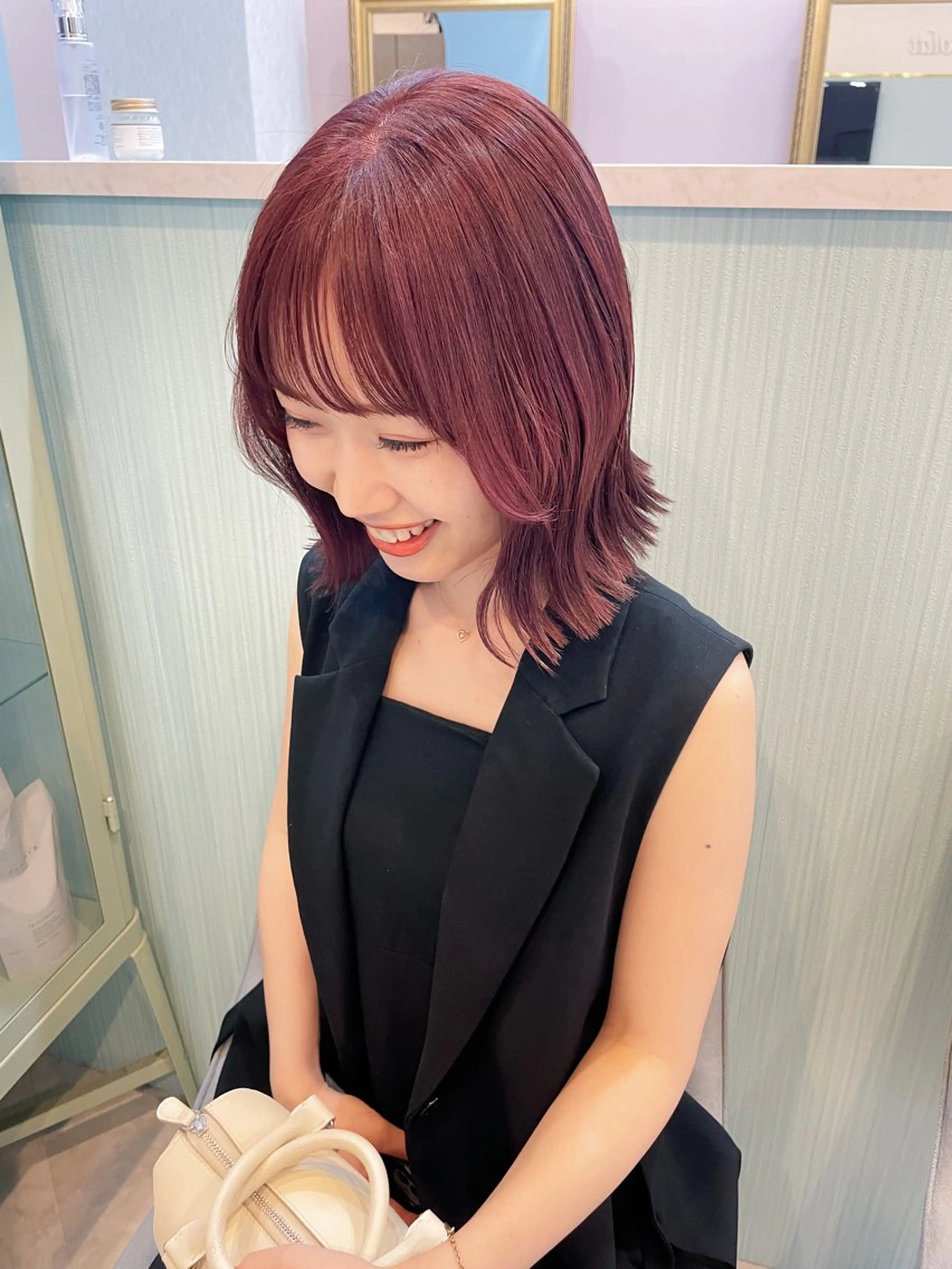 ミディアム ボブ 髪質改善 韓国風ヘア 縮毛矯正 トリートメント ヘアカラー トリートメント カラー得意【梅田】 瀧本友梨乃のヘアスタイル