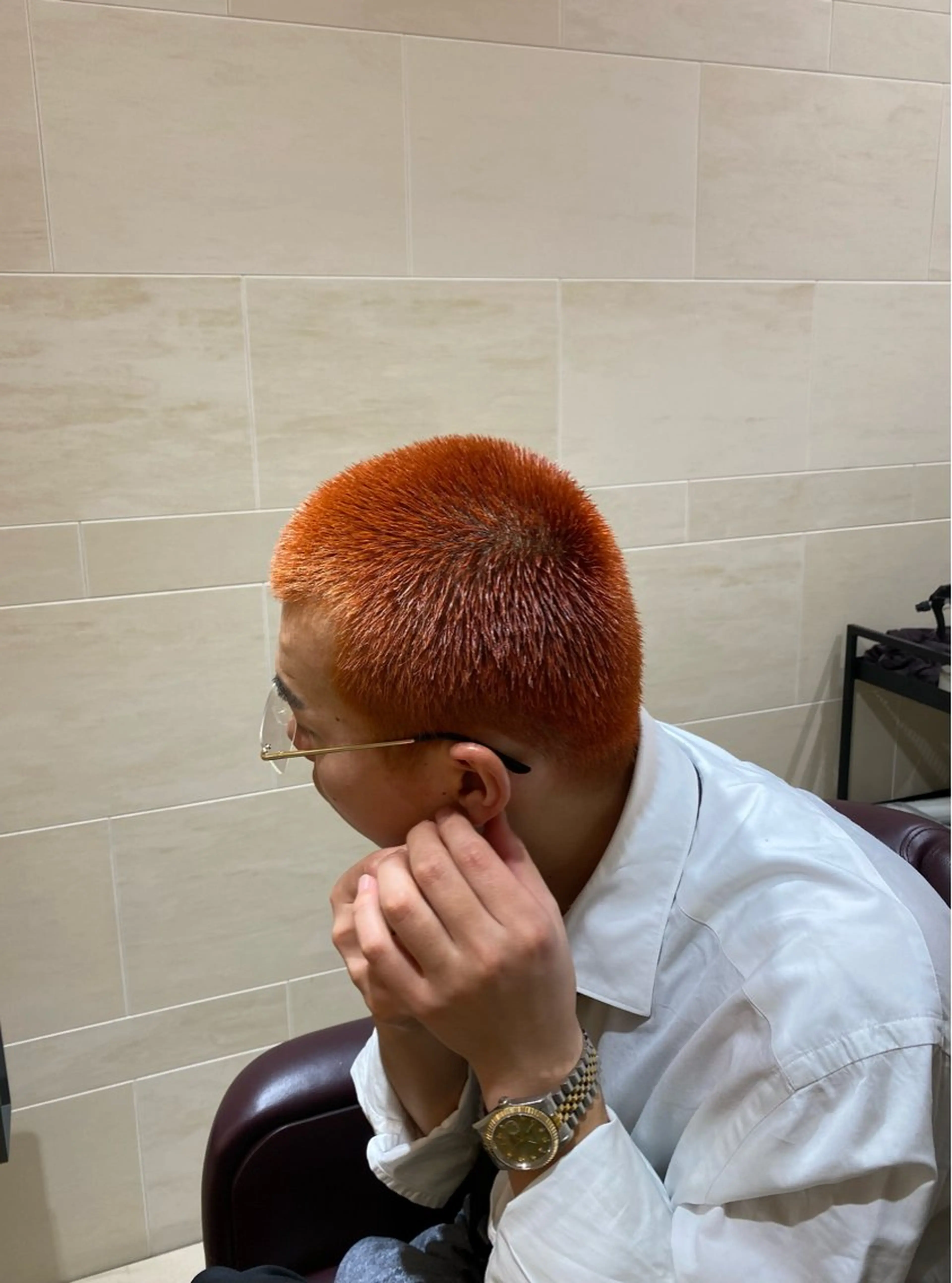 カラー ブラウンカラー イヤリングカラー インナーカラー オレンジ オレンジブラウン ショートカット /LINNAのヘアスタイル