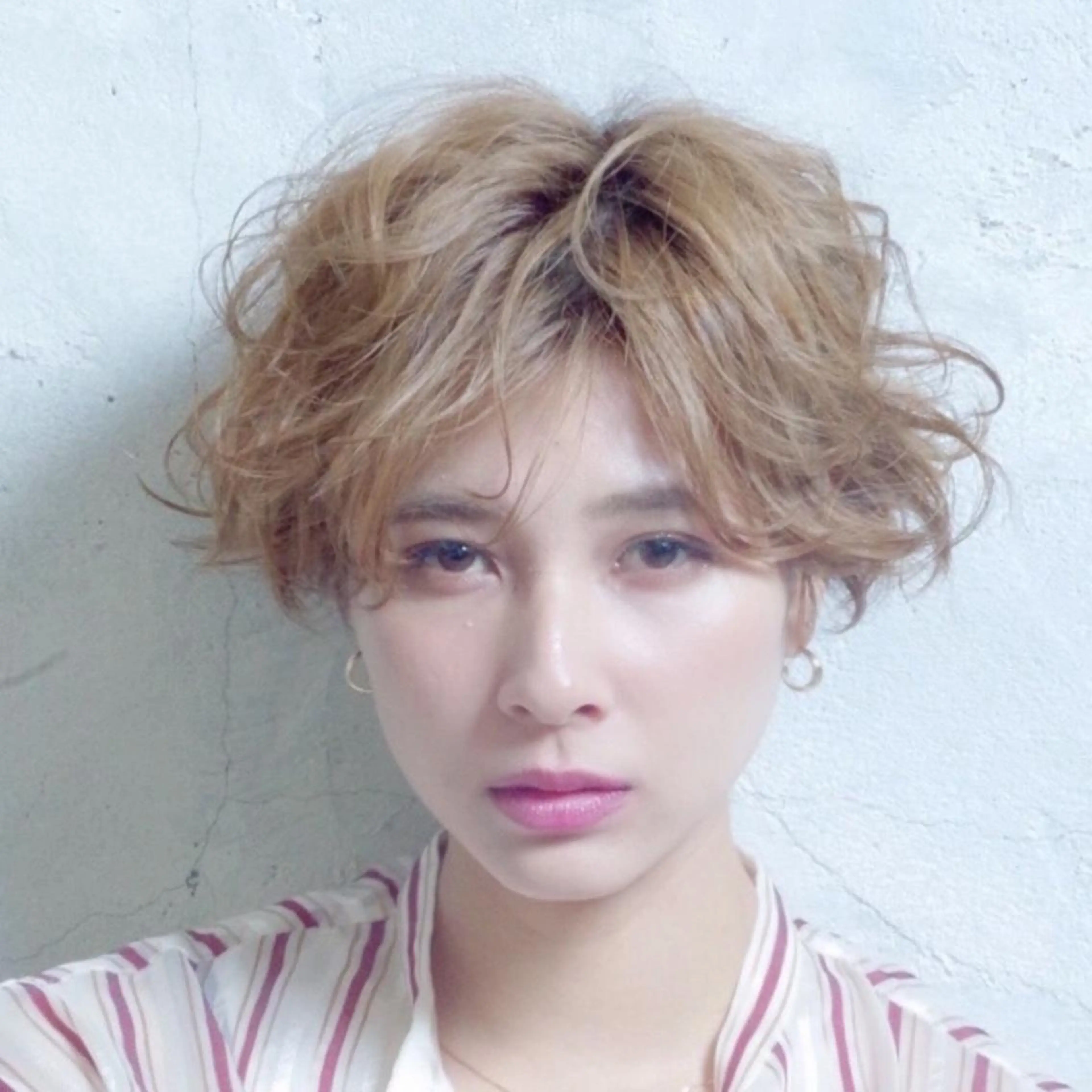 ショート ONE.STOP. LABOのヘアスタイル