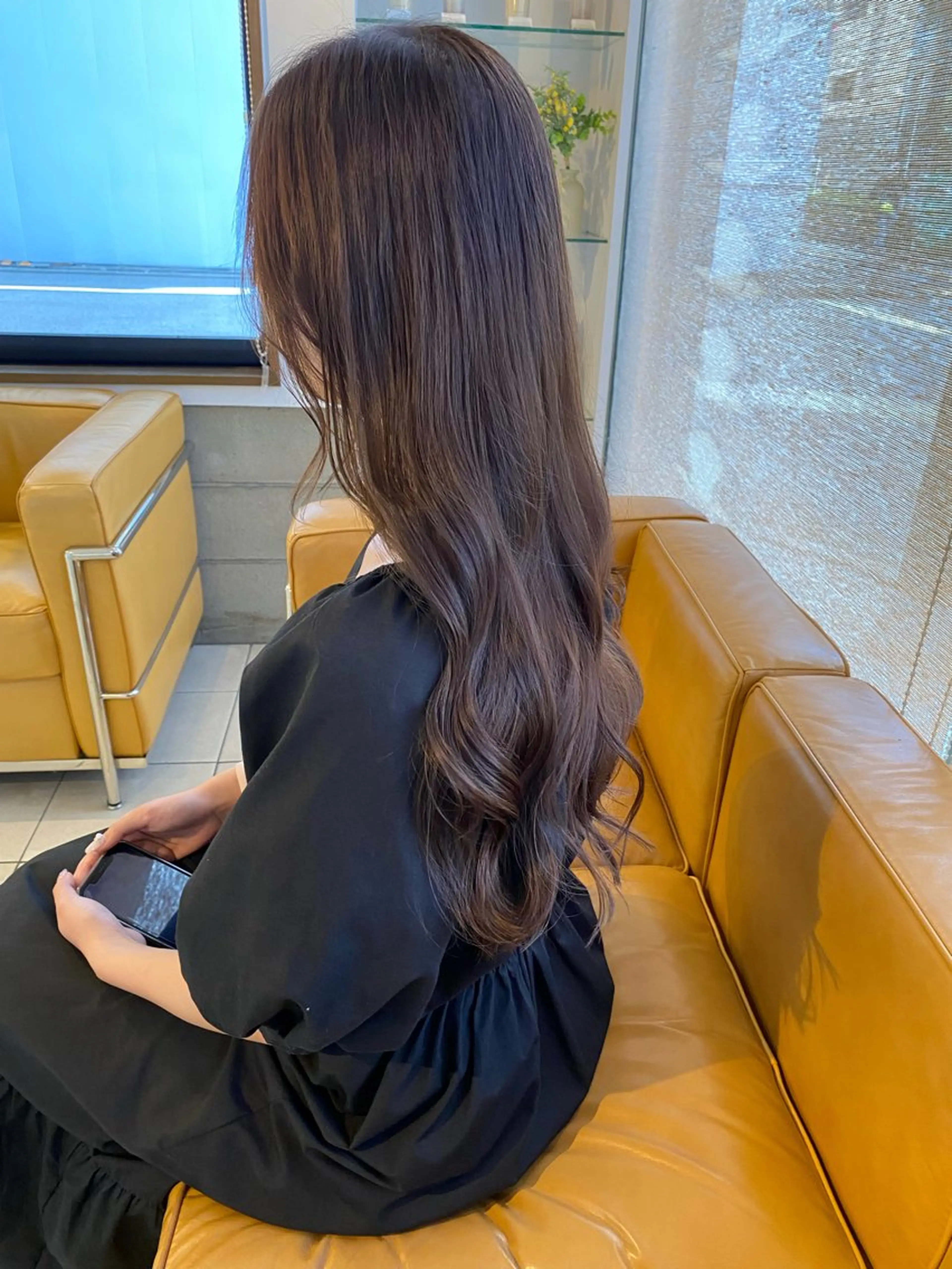 ロング 塩崎 絢世のヘアスタイル
