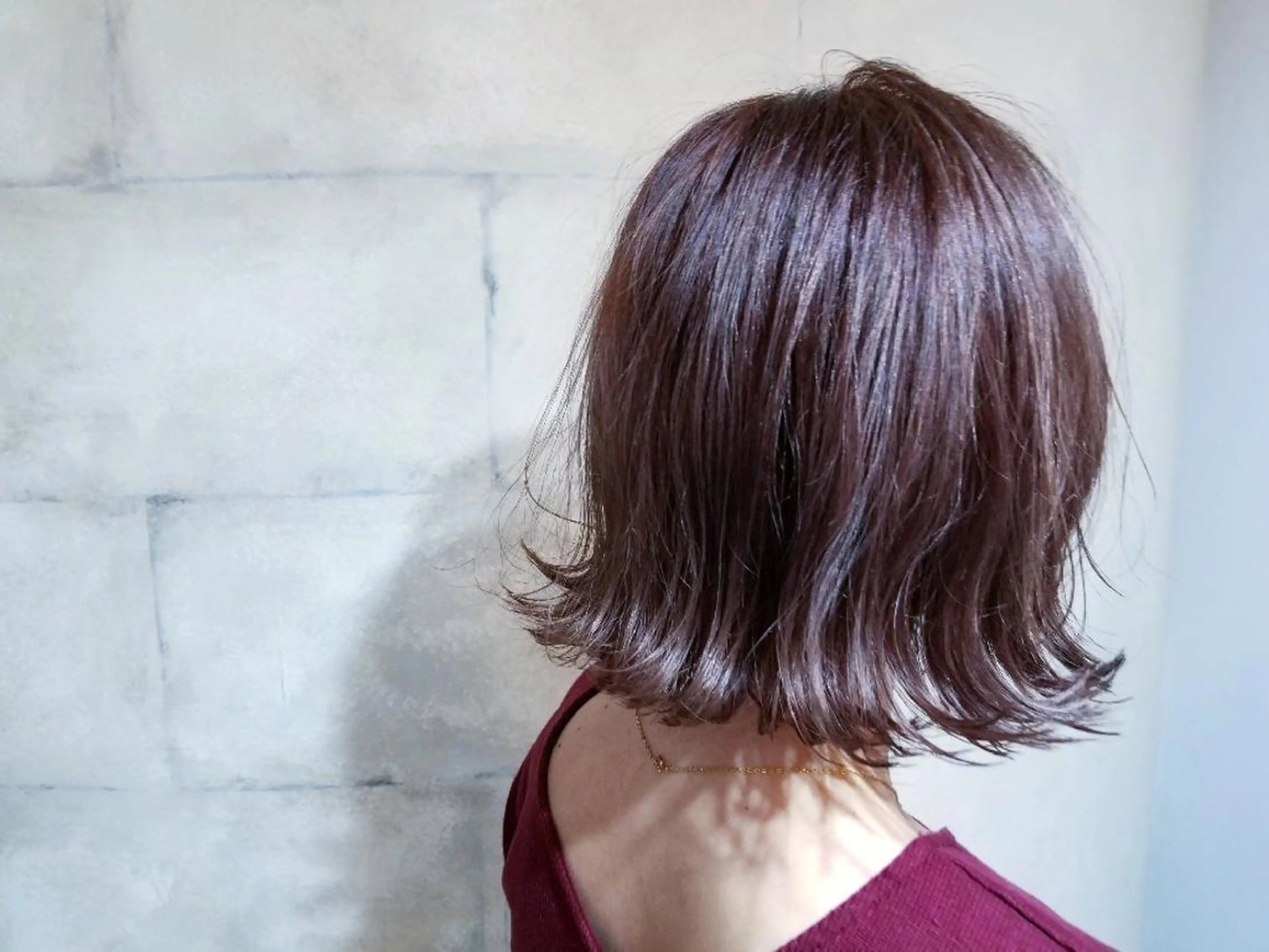 ミディアム パープルカラー ボブ 外ハネヘア 原木 康臣のヘアスタイル