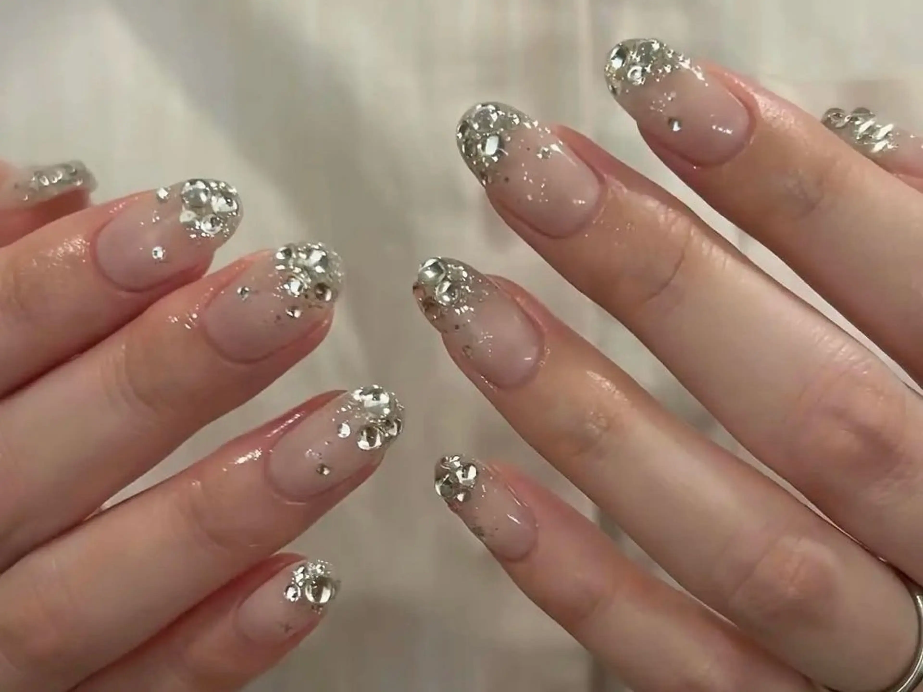 ネイル オーロラネイル 長さ出し フレンチネイル ジェルネイル ガラスフレンチ ハンドネイル Rela・S NAILのネイルデザイン