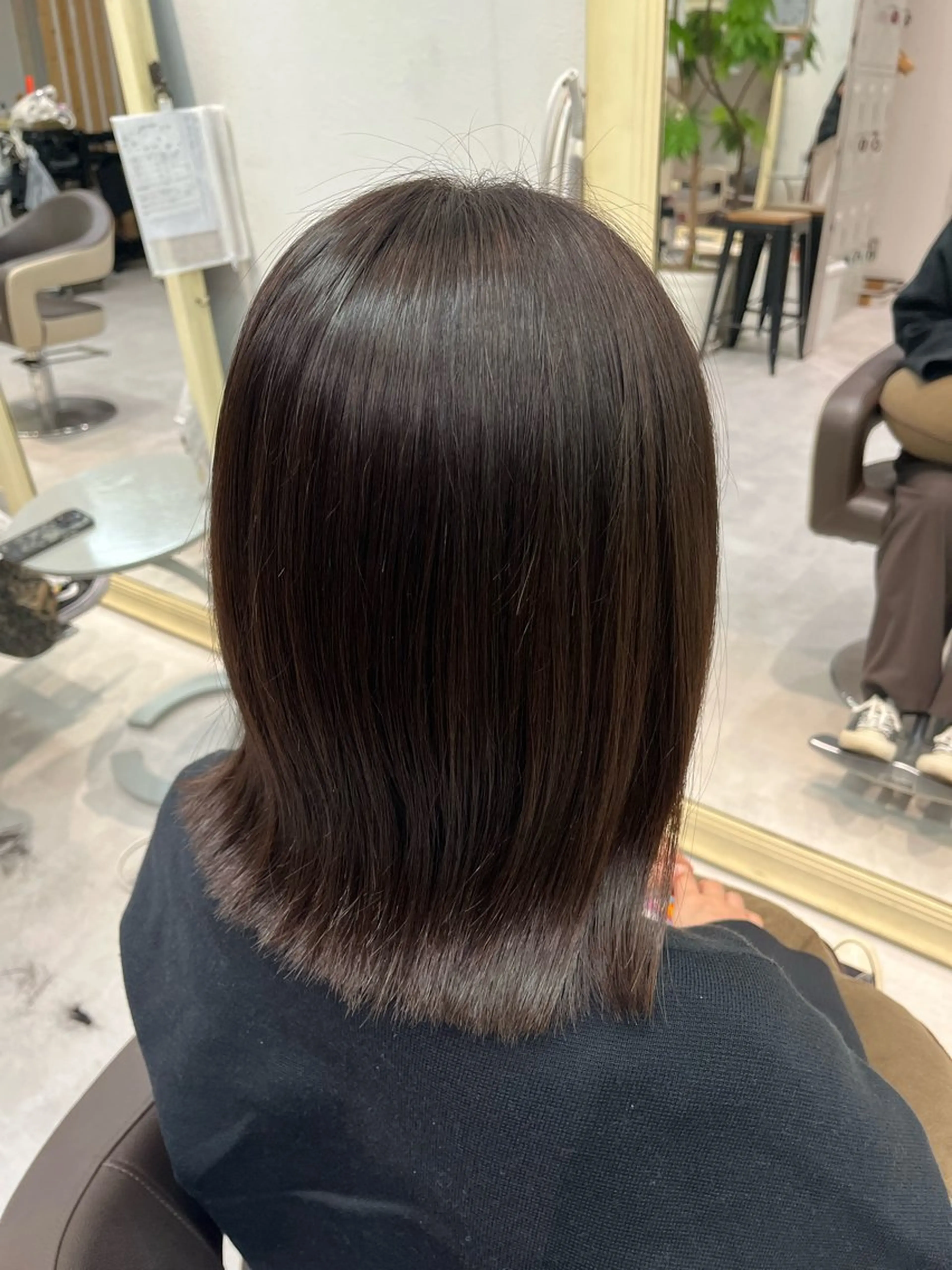 ミディアム omocha umiのヘアスタイル