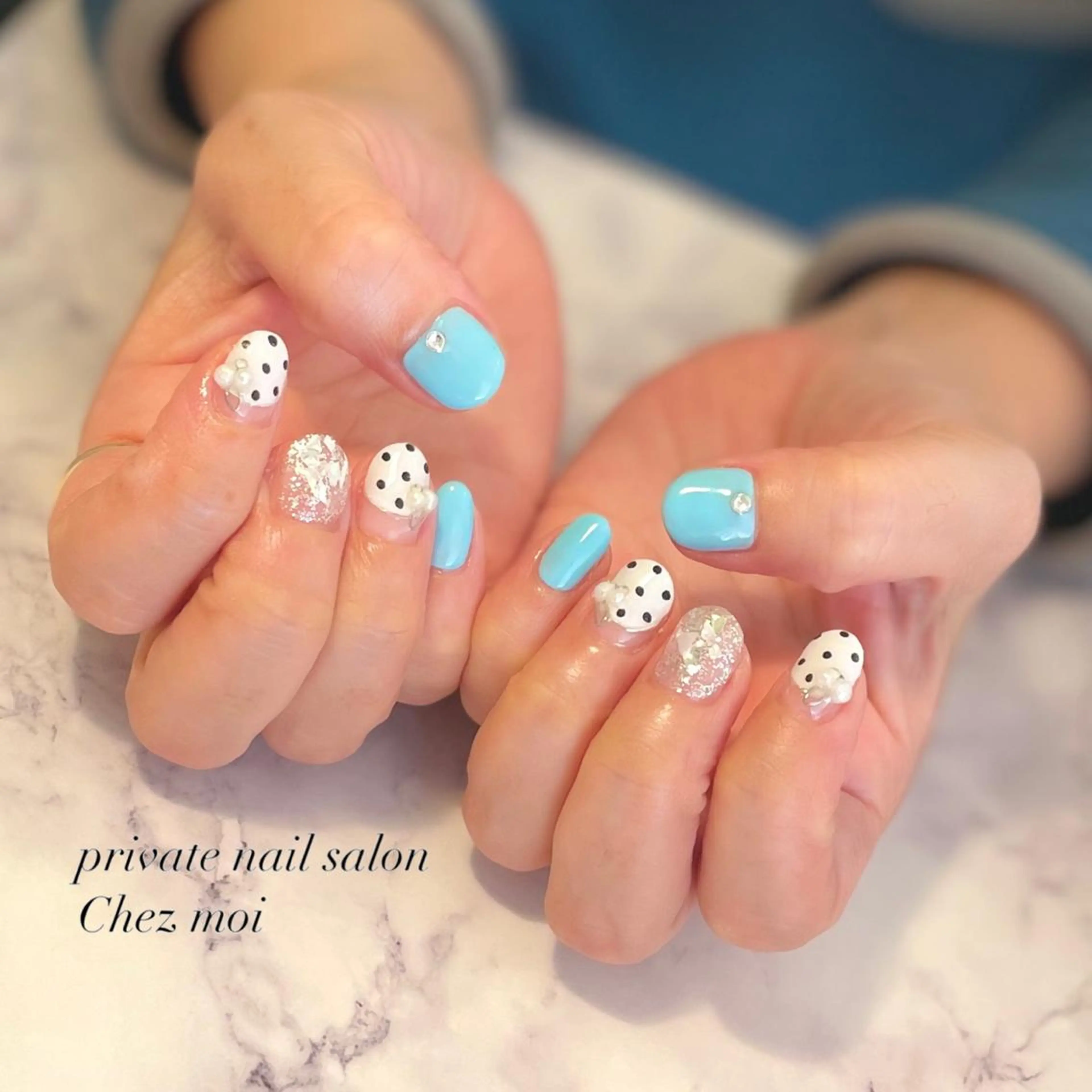 ネイル KOMINE TOMOKOのネイルデザイン