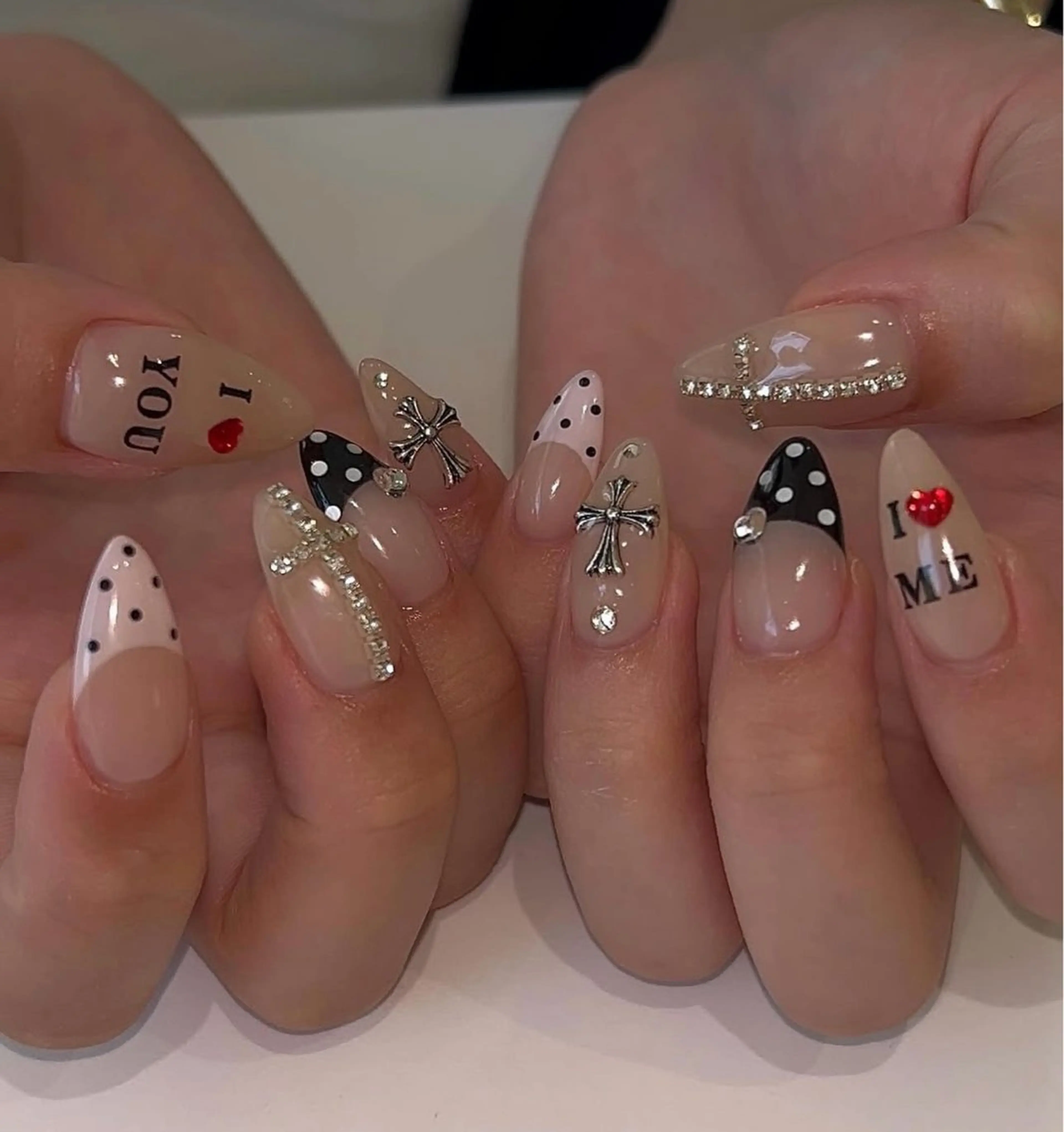 ネイル 韓国ネイル 持ち込み ニュアンスネイル ネイルチップ ハンドネイル TABI ANA.CHUOのネイルデザイン