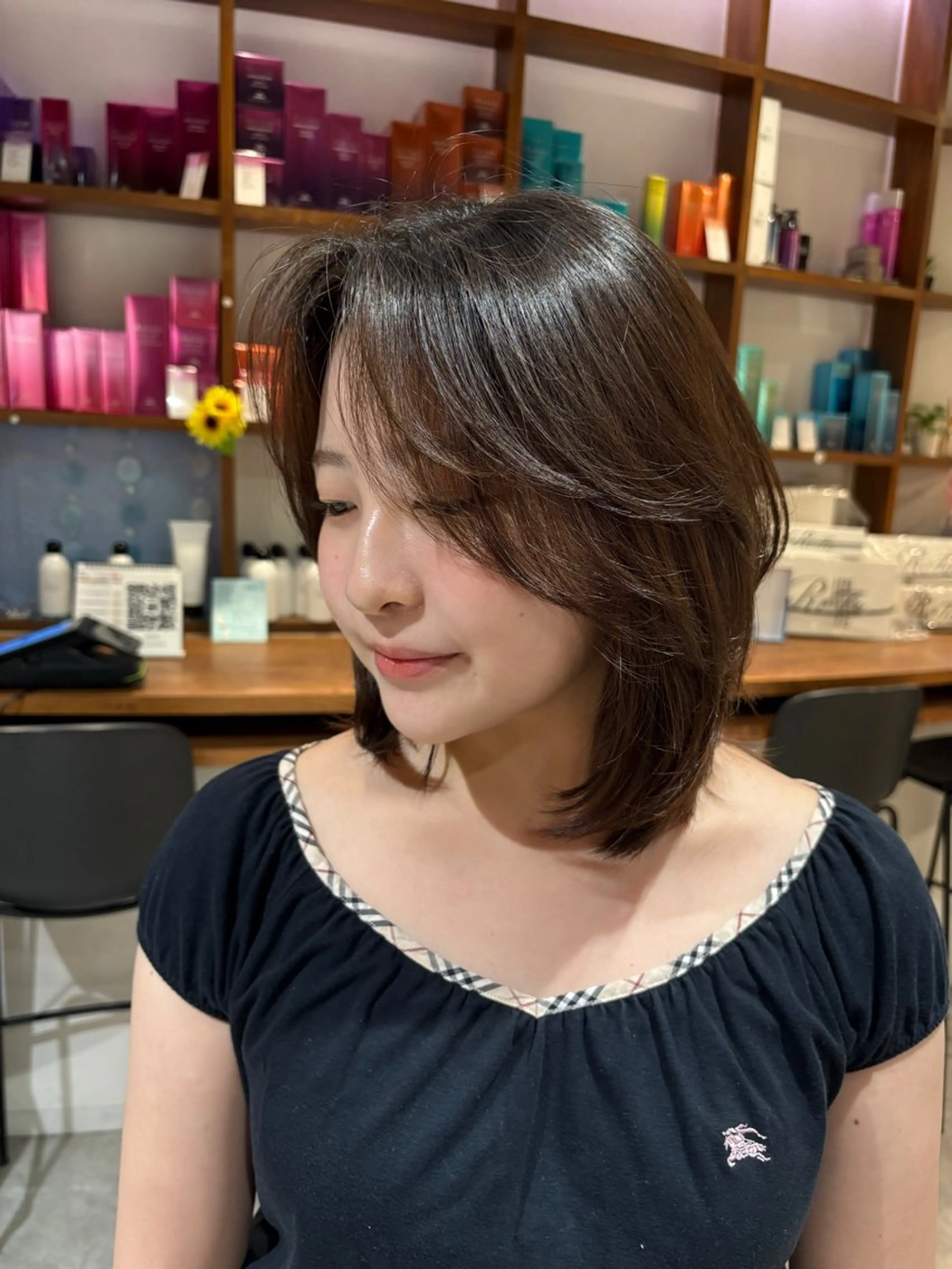 ミディアム カラー ミディアムレイヤー ブラウンカラー ナチュラルブラウン ボブ レイヤーカット 海外レイヤー/赤み 消しカラー/上原聖奈のヘアスタイル